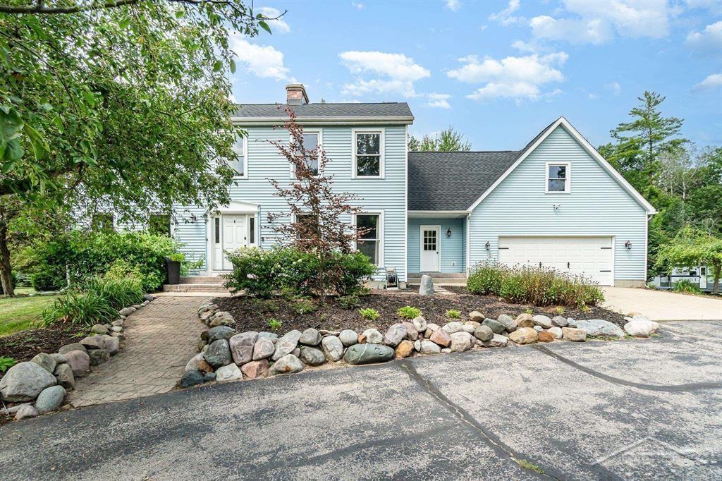 Homes for sale in Midland, MI | 3727 E Julie Ann Dr, Midland, MI 48642 | MLS# 50192361