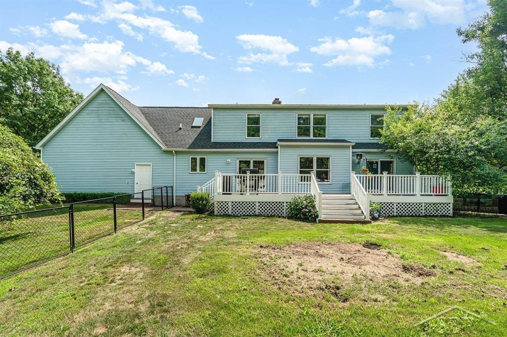 Homes for sale in Midland, MI | 3727 E Julie Ann Dr, Midland, MI 48642 | MLS# 50192361