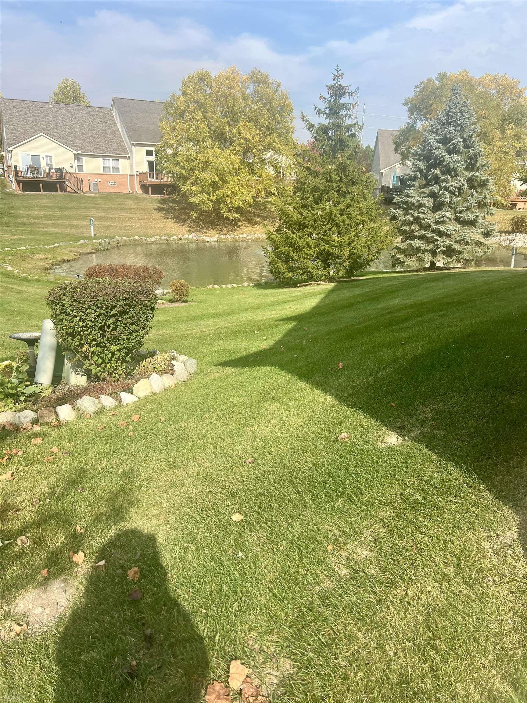 Homes for sale in Trenton, MI | 5498 Greenway Dr #47, Trenton, MI 48183 | MLS# 50192380