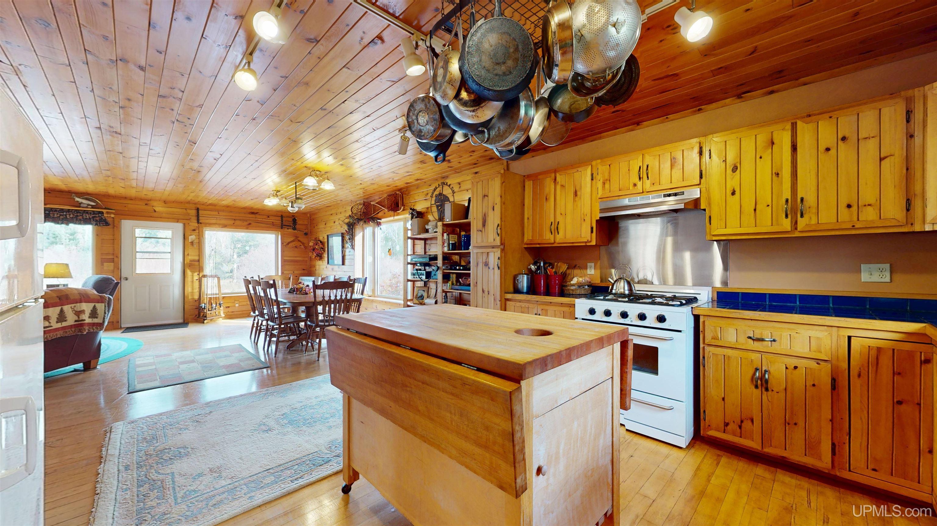 Homes for sale in Iron River, MI | 1954 Ffh 16 Hwy, Iron River, MI 49935 | MLS# 50192442