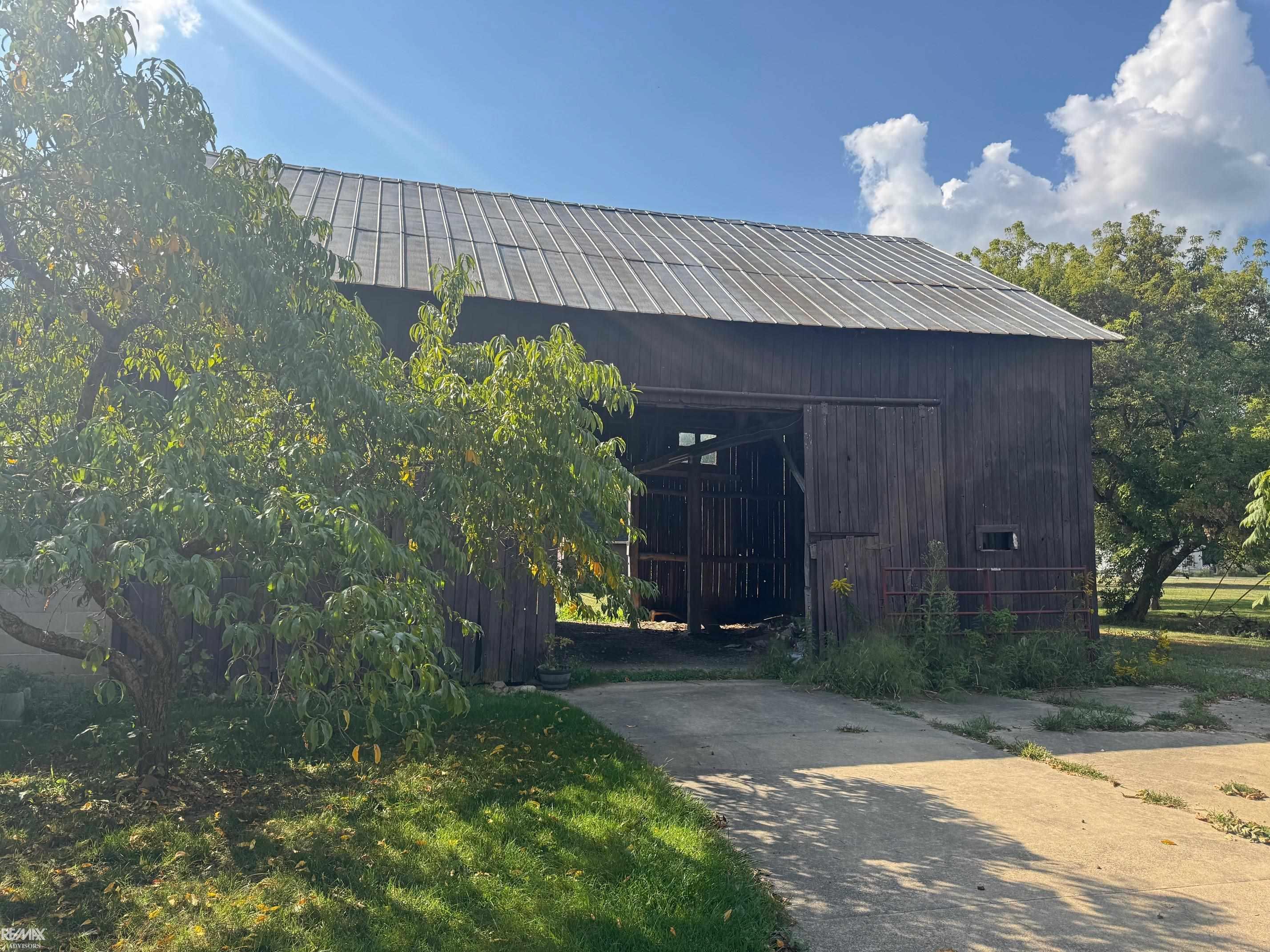 Homes for sale in Ray Twp, MI | 64341 Hartway Rd, Ray Twp, MI 48096 | MLS# 50192504