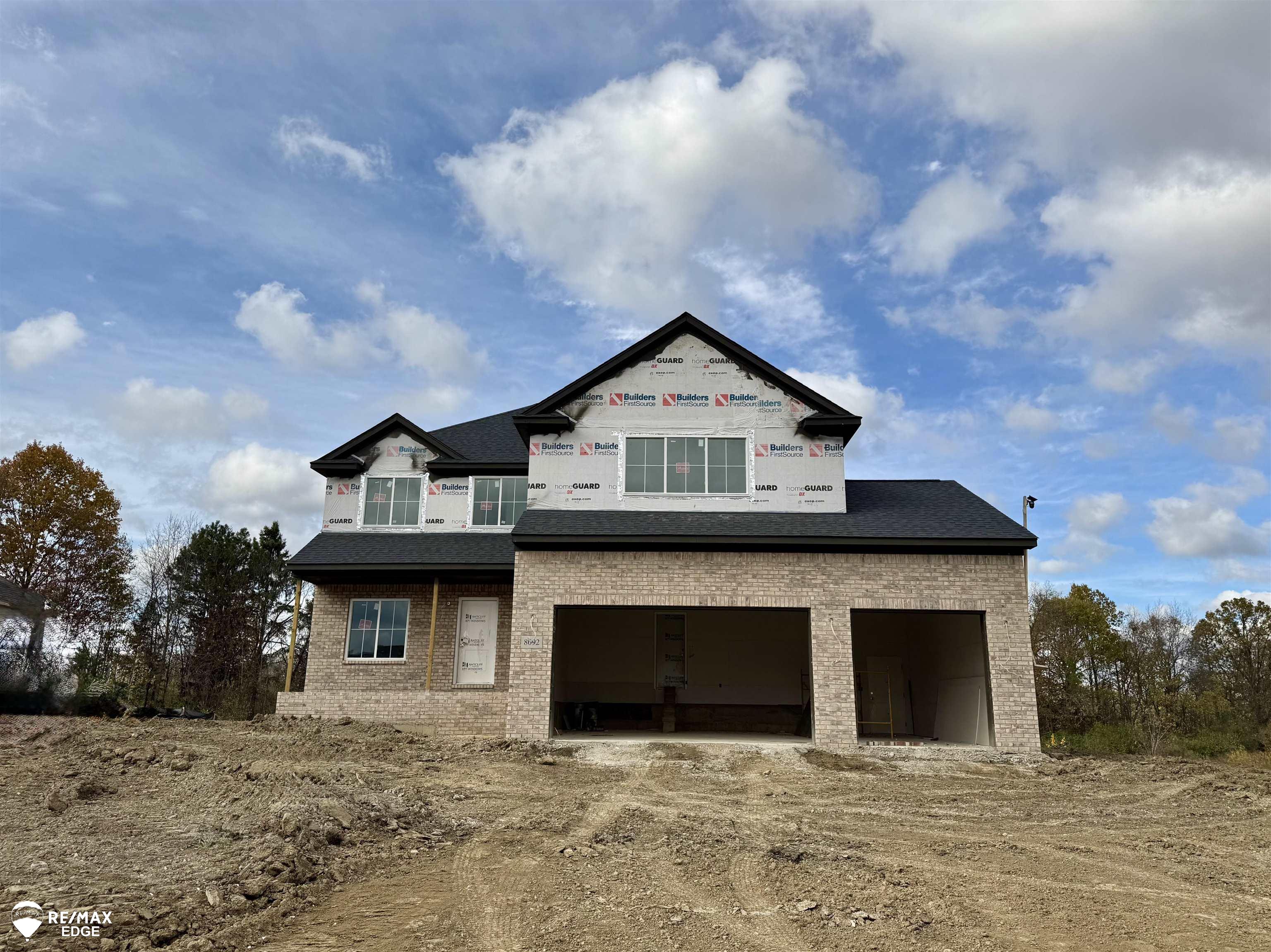 Homes for sale in Grand Blanc, MI | 8092 Peninsula Cir, Grand Blanc, MI 48439 | MLS# 50192529