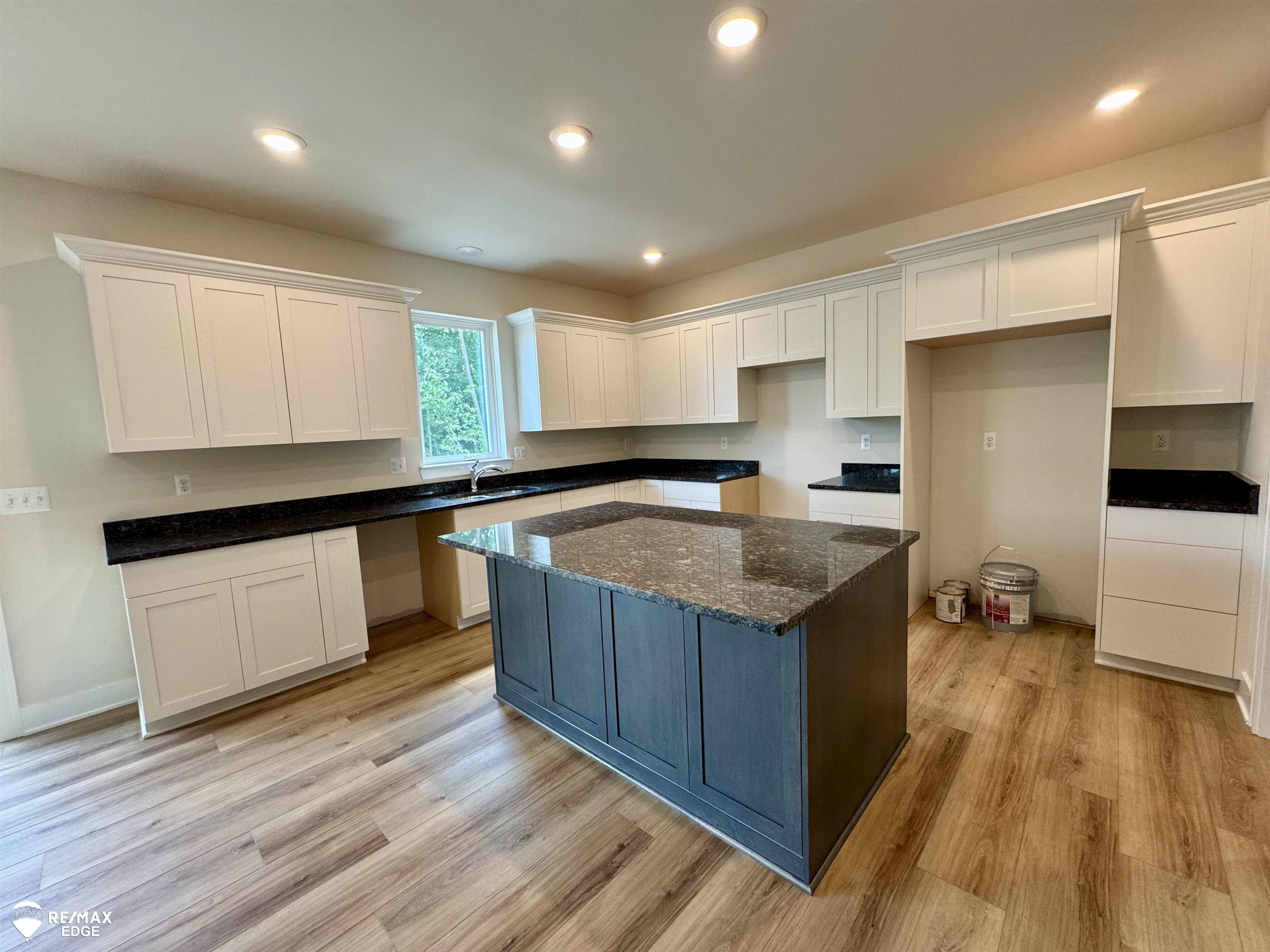 Homes for sale in Grand Blanc, MI | 8092 Peninsula Cir, Grand Blanc, MI 48439 | MLS# 50192529