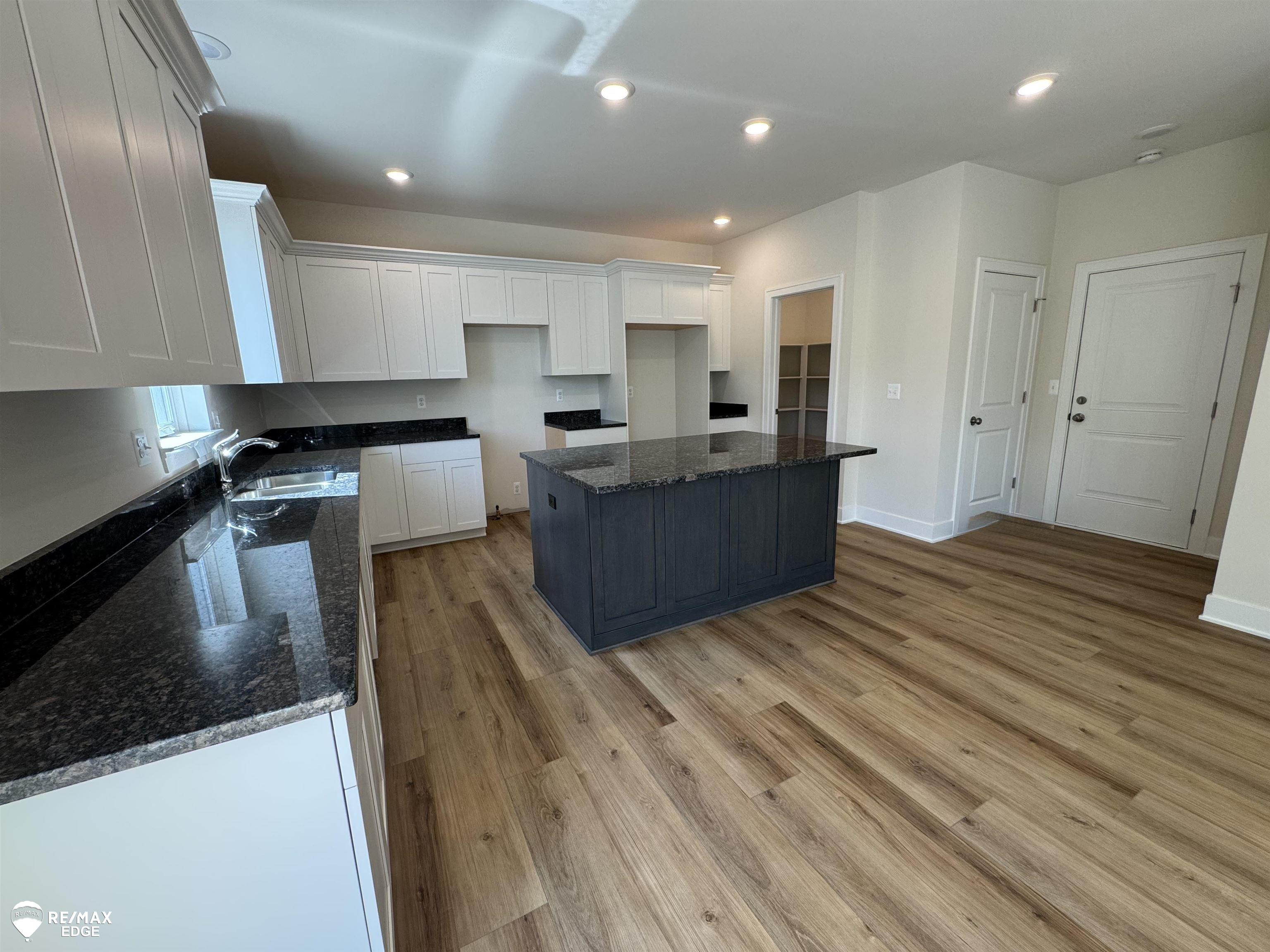 Homes for sale in Grand Blanc, MI | 8092 Peninsula Cir, Grand Blanc, MI 48439 | MLS# 50192529