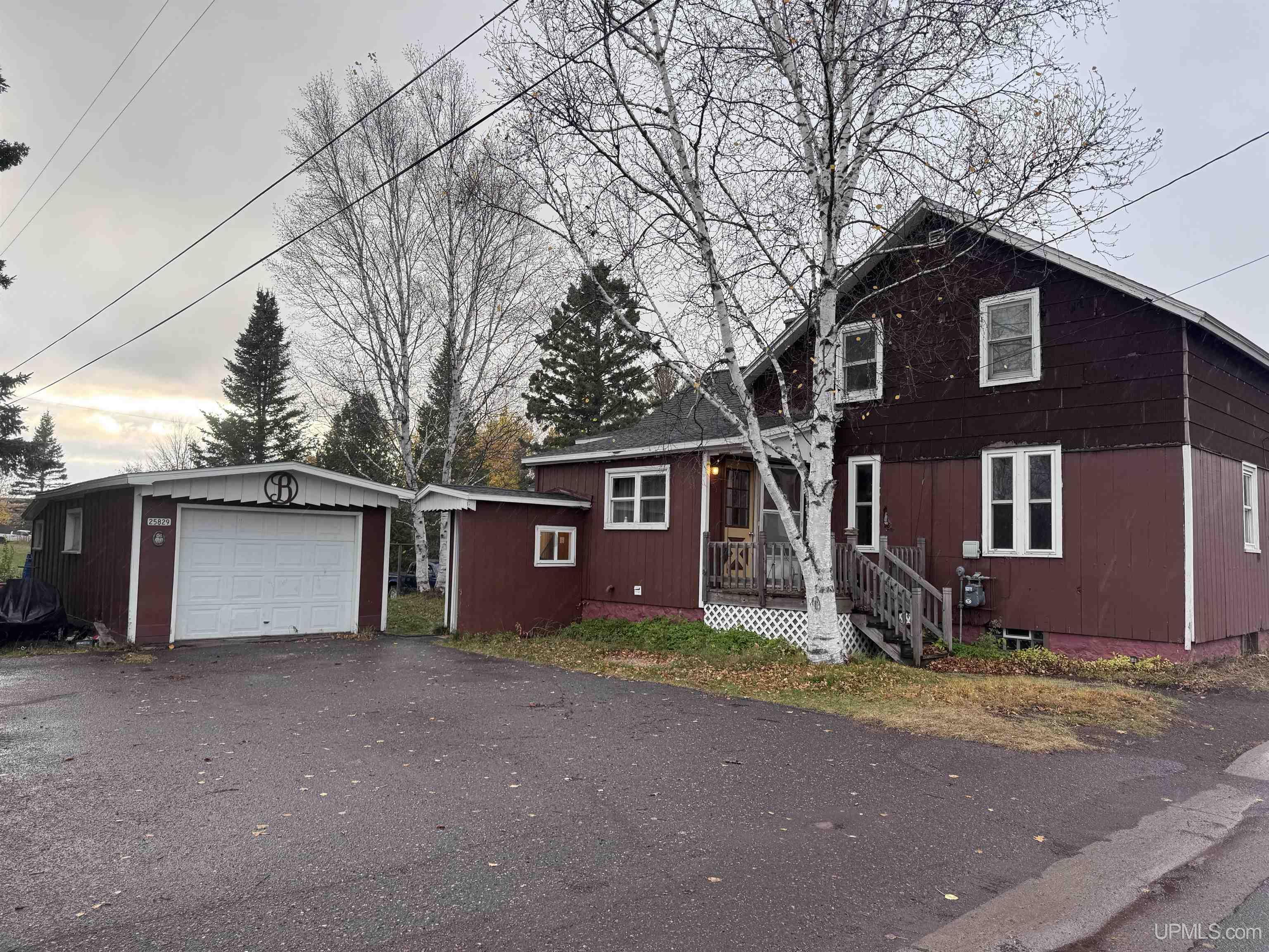 Homes for sale in Calumet, MI | 25829 Lake Linden Ave, Calumet, MI 49913 | MLS# 50192532