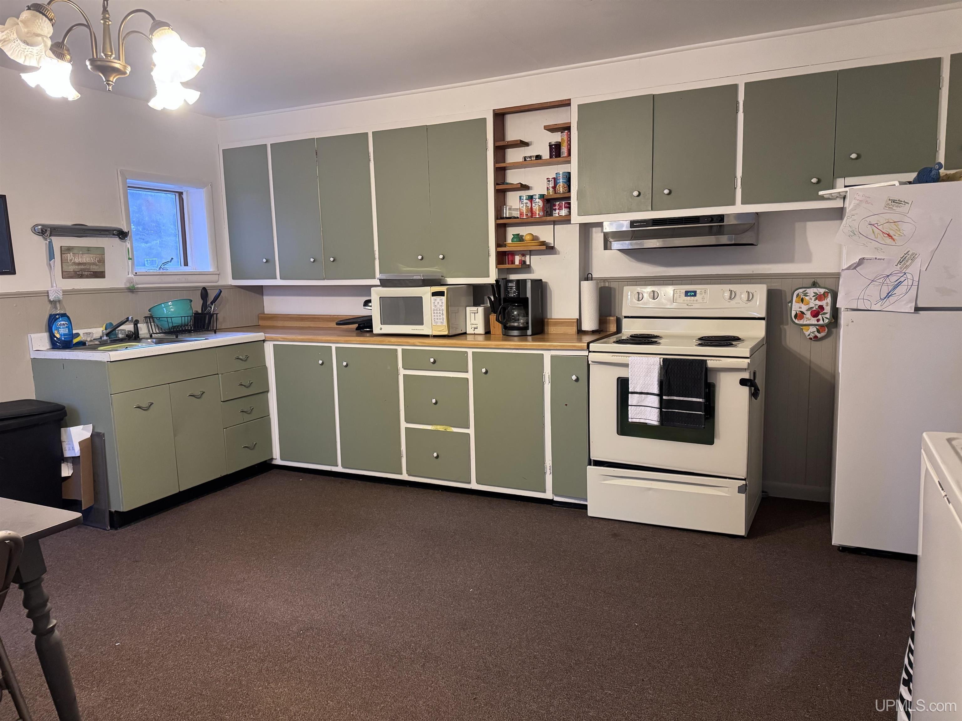 Homes for sale in Calumet, MI | 25829 Lake Linden Ave, Calumet, MI 49913 | MLS# 50192532