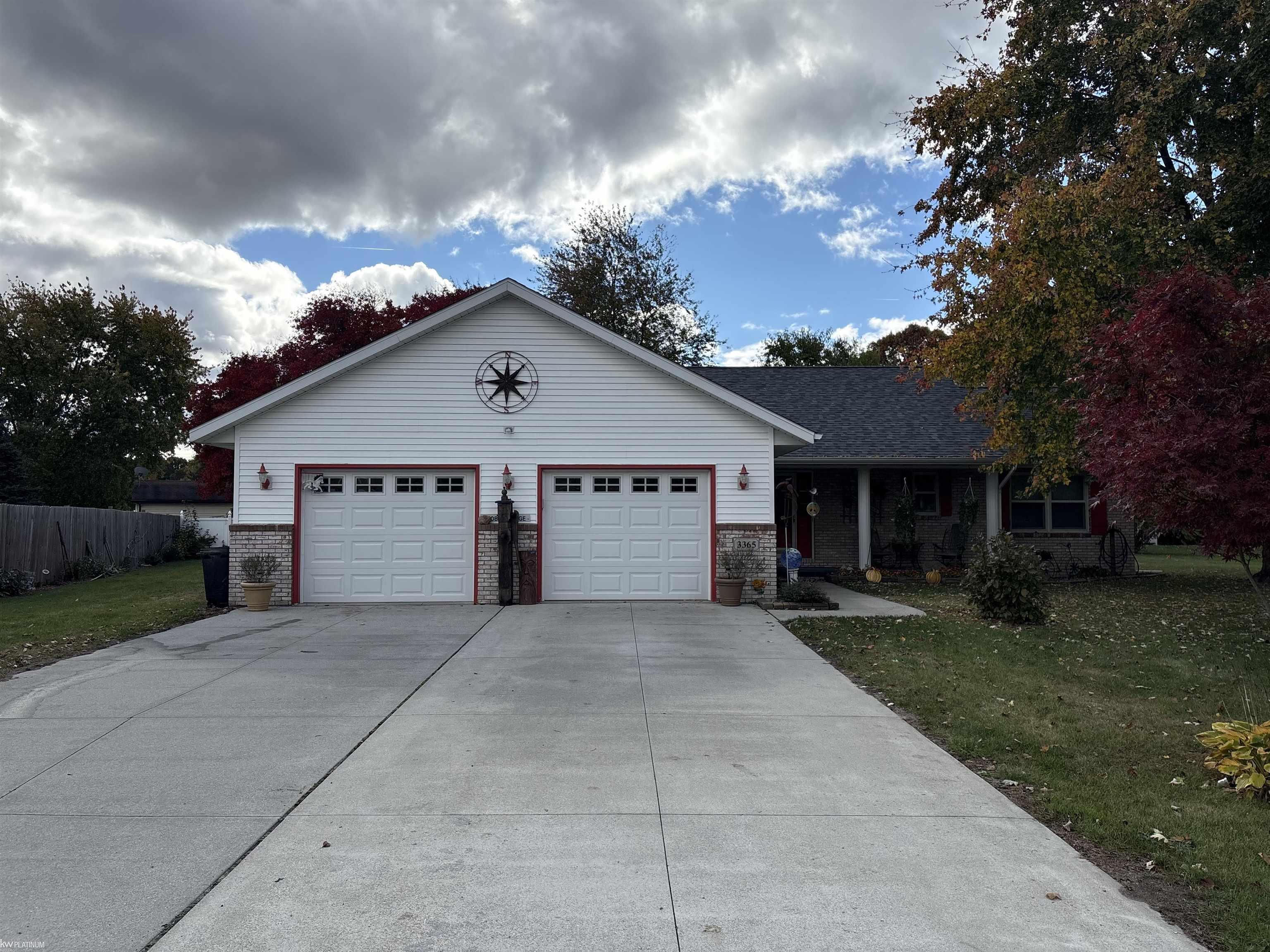 Homes for sale in Fort Gratiot, MI | 3365 Sapphire Ln, Fort Gratiot, MI 48059 | MLS# 50192543