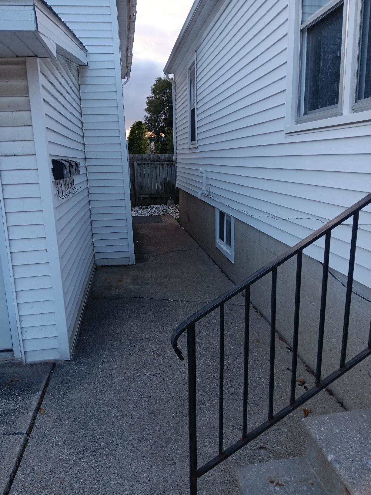 Homes for sale in Flushing, MI | 113 N Mckinley Rd, Flushing, MI 48433 | MLS# 50192616