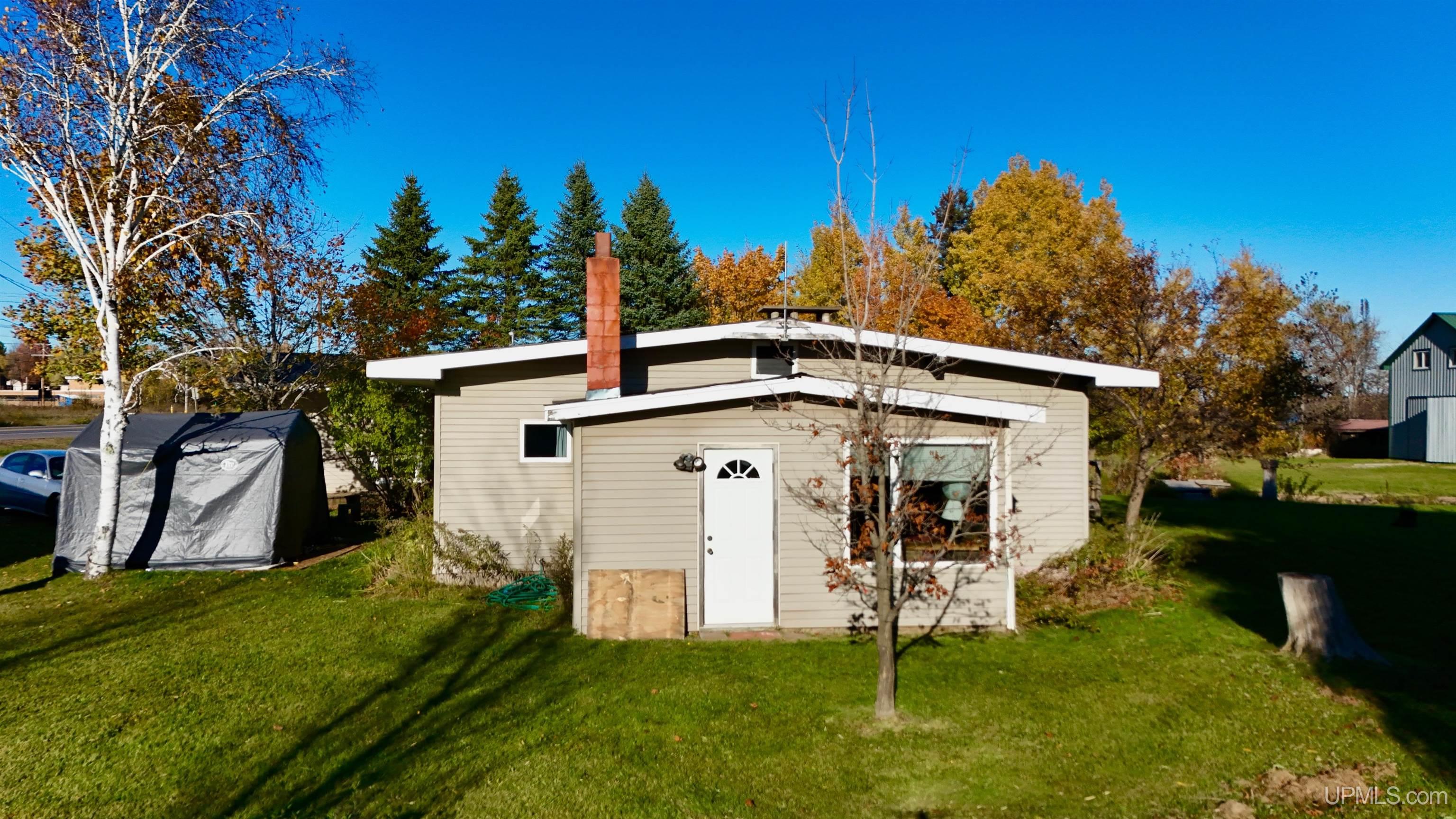 Homes for sale in Baraga, MI | 1017 Us 41 Hwy, Baraga, MI 49908 | MLS# 50192637