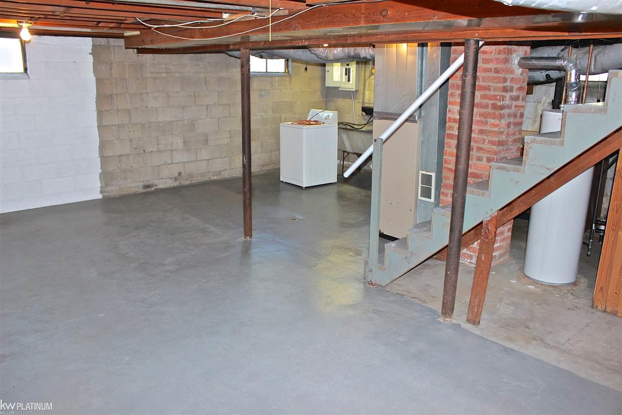 Homes for sale in Shelby Twp, MI | 7547 Sylvan St, Shelby Twp, MI 48317 | MLS# 50192650