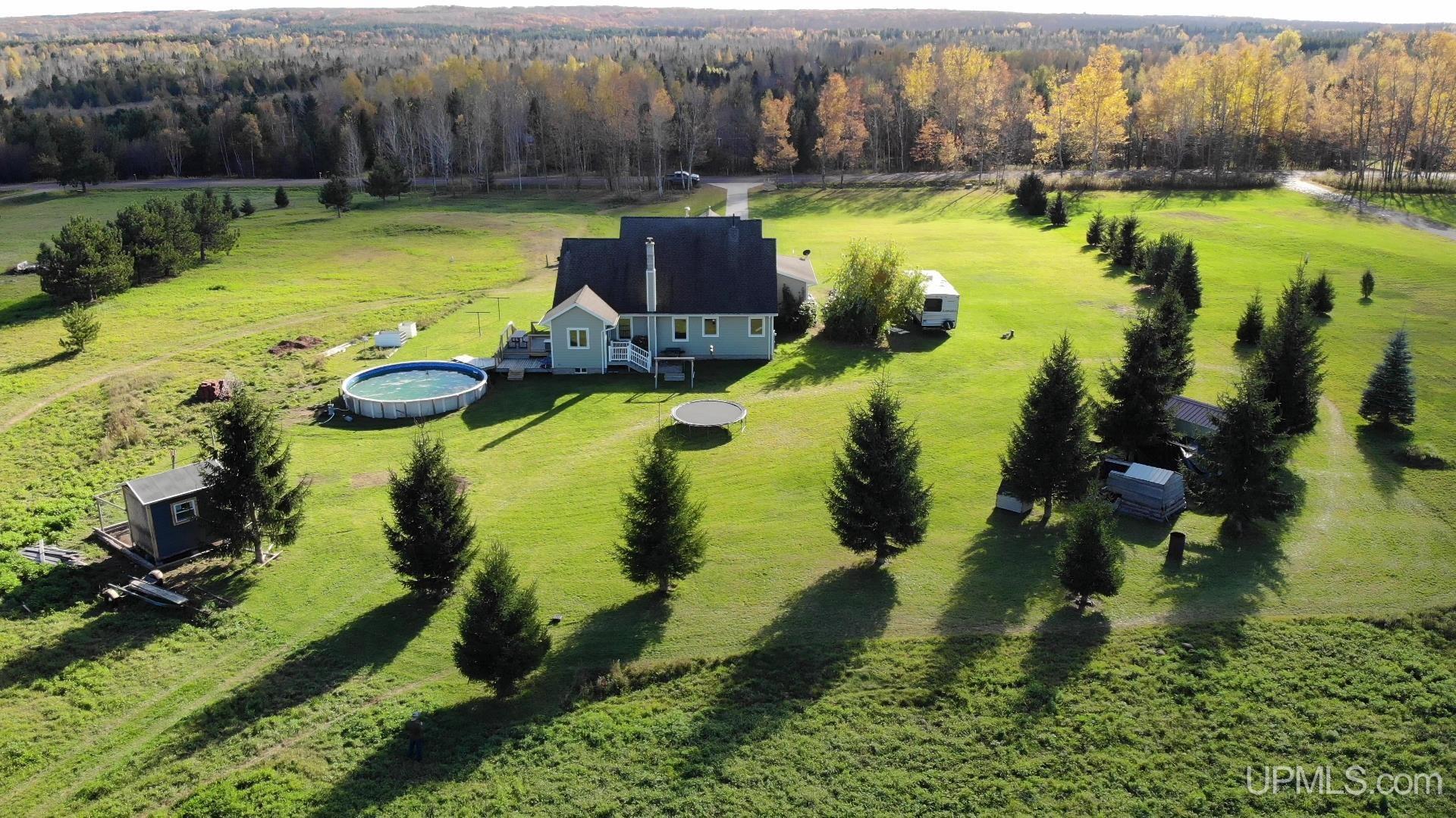 Homes for sale in Atlantic Mine, MI | 13910 Liminga Rd, Atlantic Mine, MI 49905 | MLS# 50192724