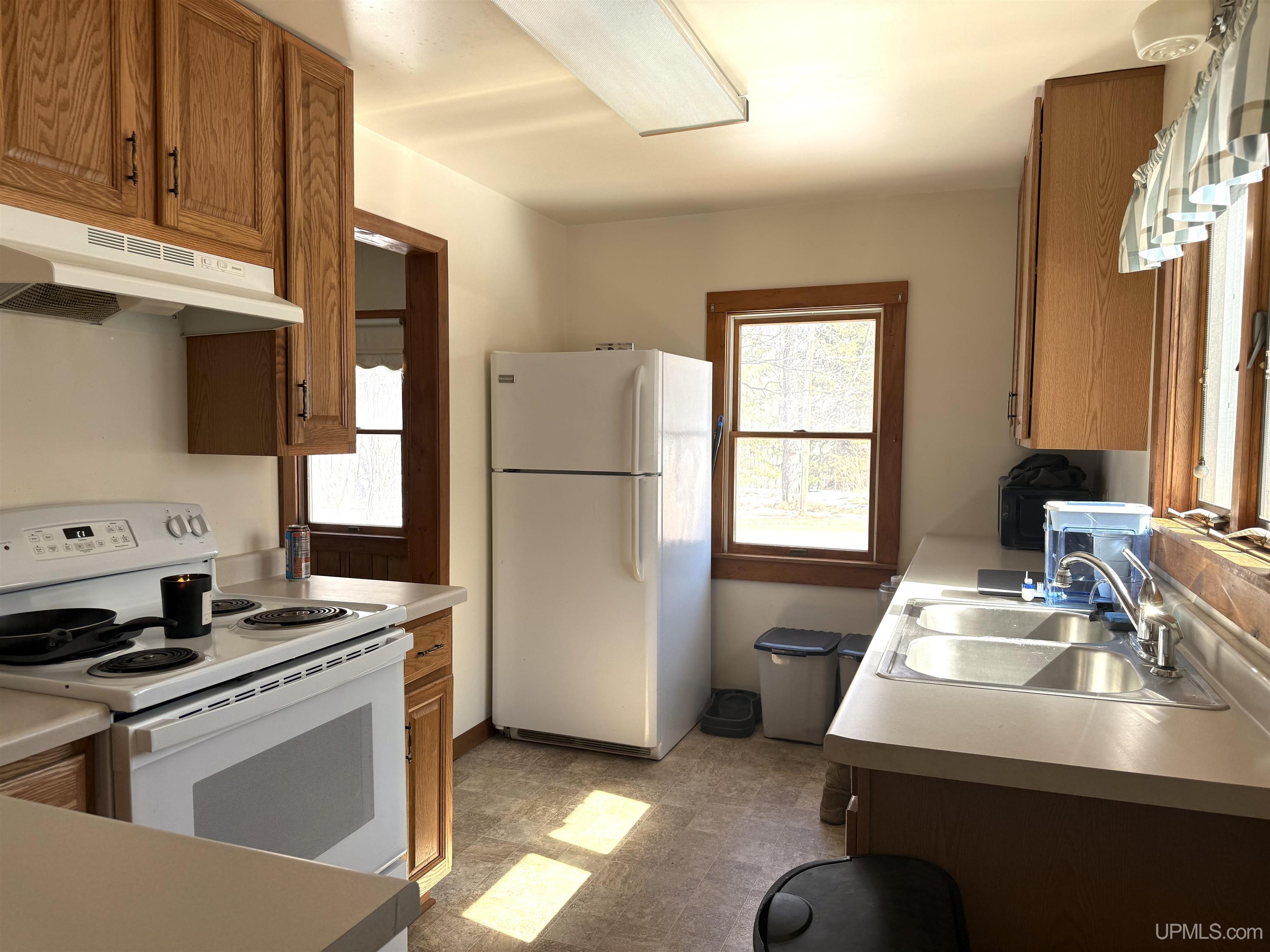 Homes for sale in Ontonagon, MI | 806 Rockland Rd, Ontonagon, MI 49953 | MLS# 50192733