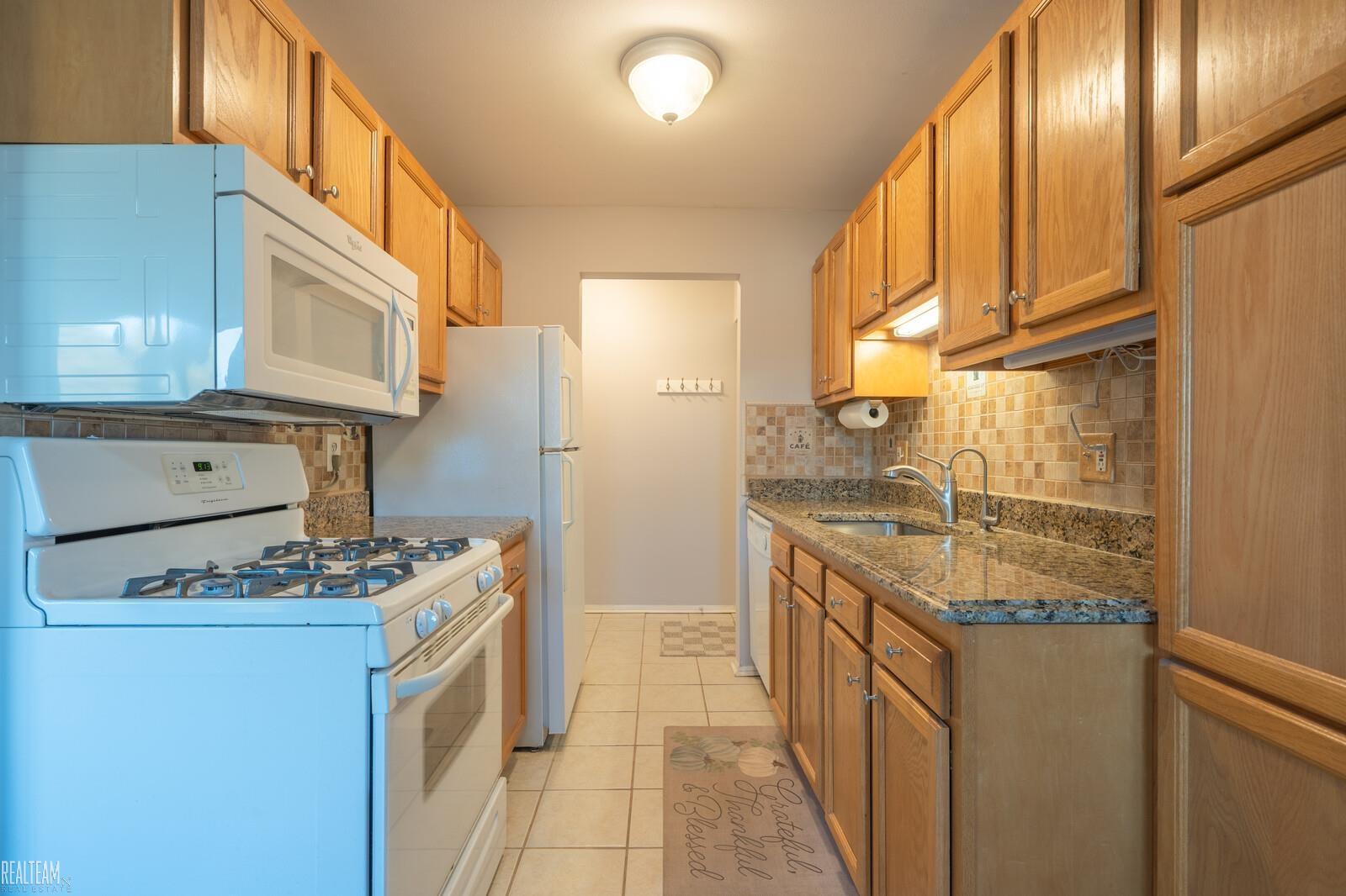 Homes for sale in Utica, MI | 45290 Keding St #301, Utica, MI 48317 | MLS# 50192851