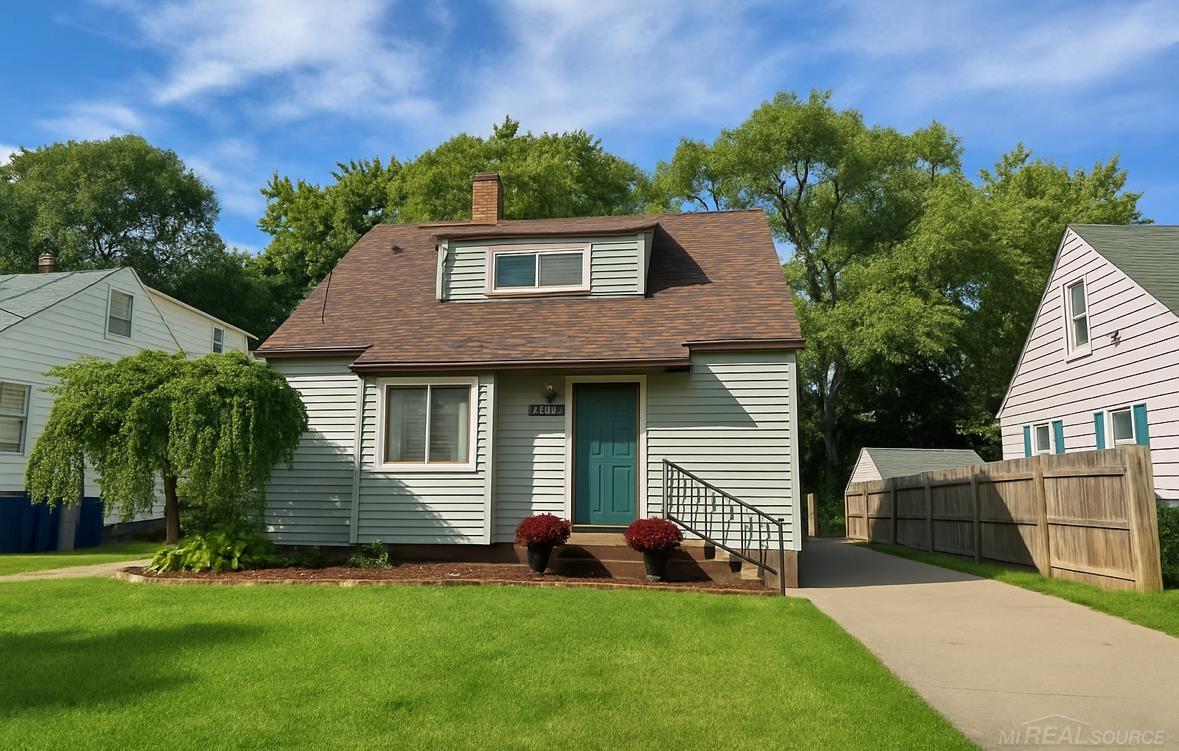 Homes for sale in Flint, MI | 2608 Cumings Ave, Flint, MI 48503 | MLS# 50192859