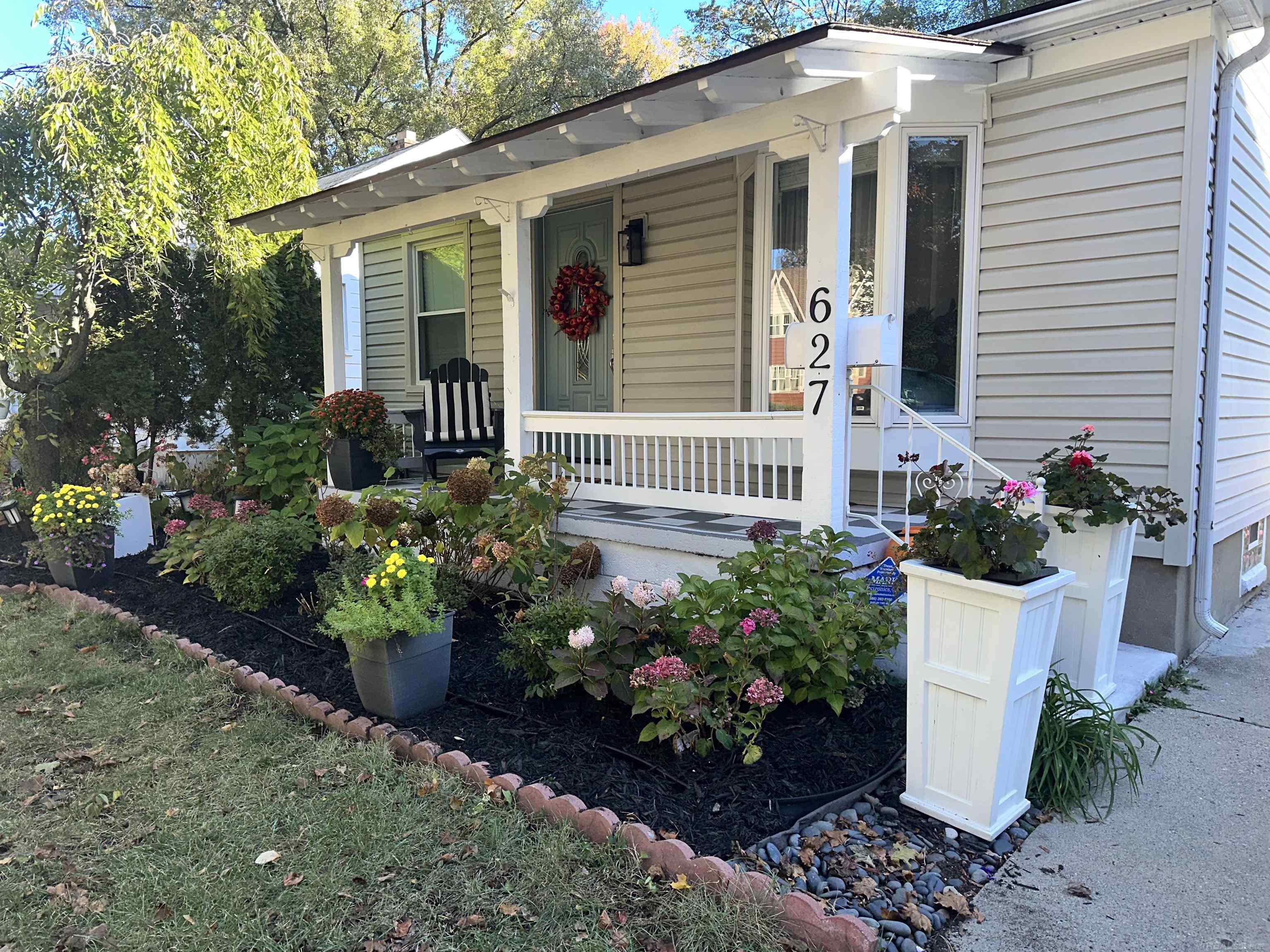 Homes for sale in Royal Oak, MI | 627 S Rembrandt Ave, Royal Oak, MI 48067 | MLS# 50192874