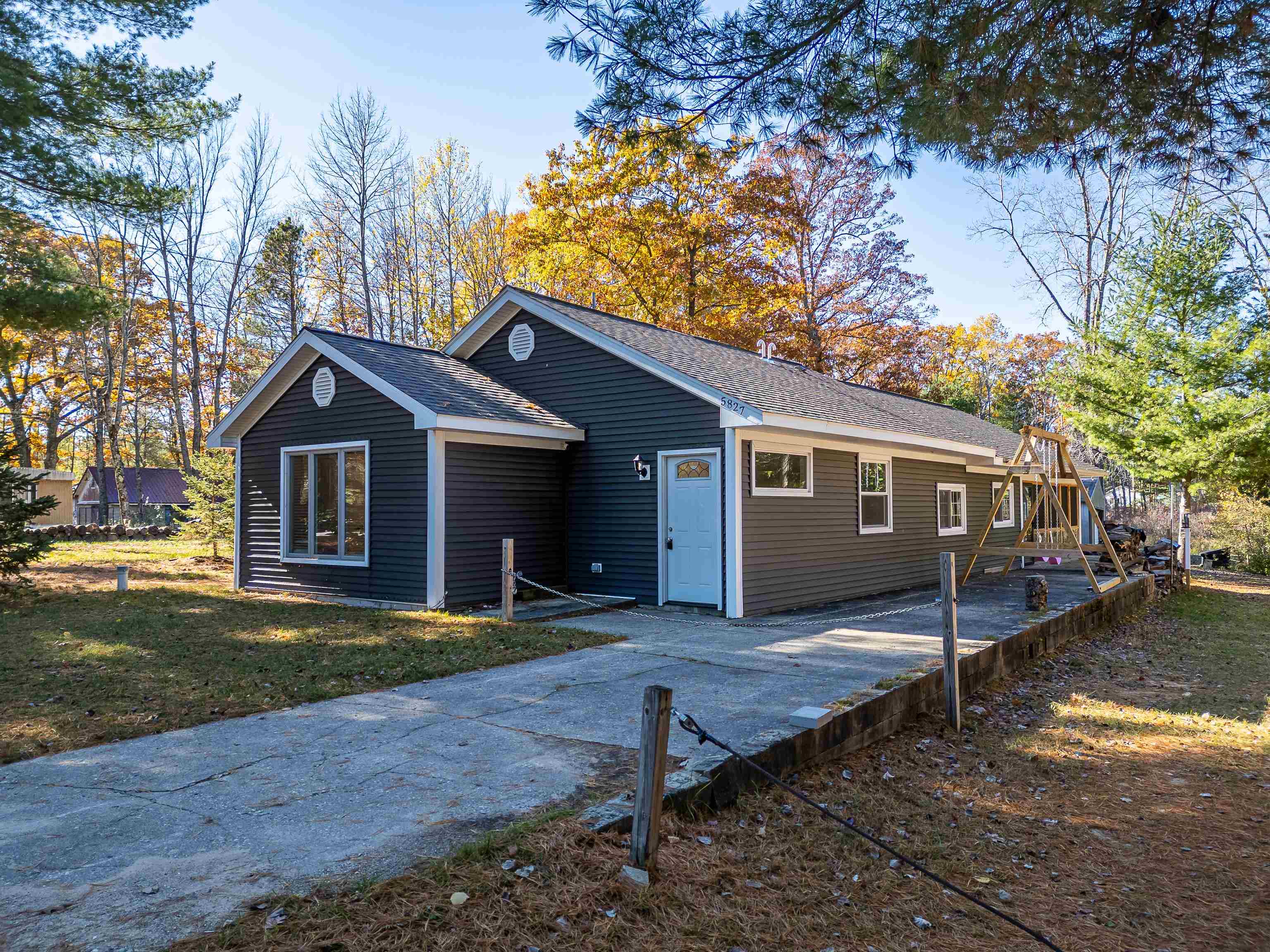 Homes for sale in Gladwin, MI | 5827 Cedar Lake Rd, Gladwin, MI 48624 | MLS# 50192884