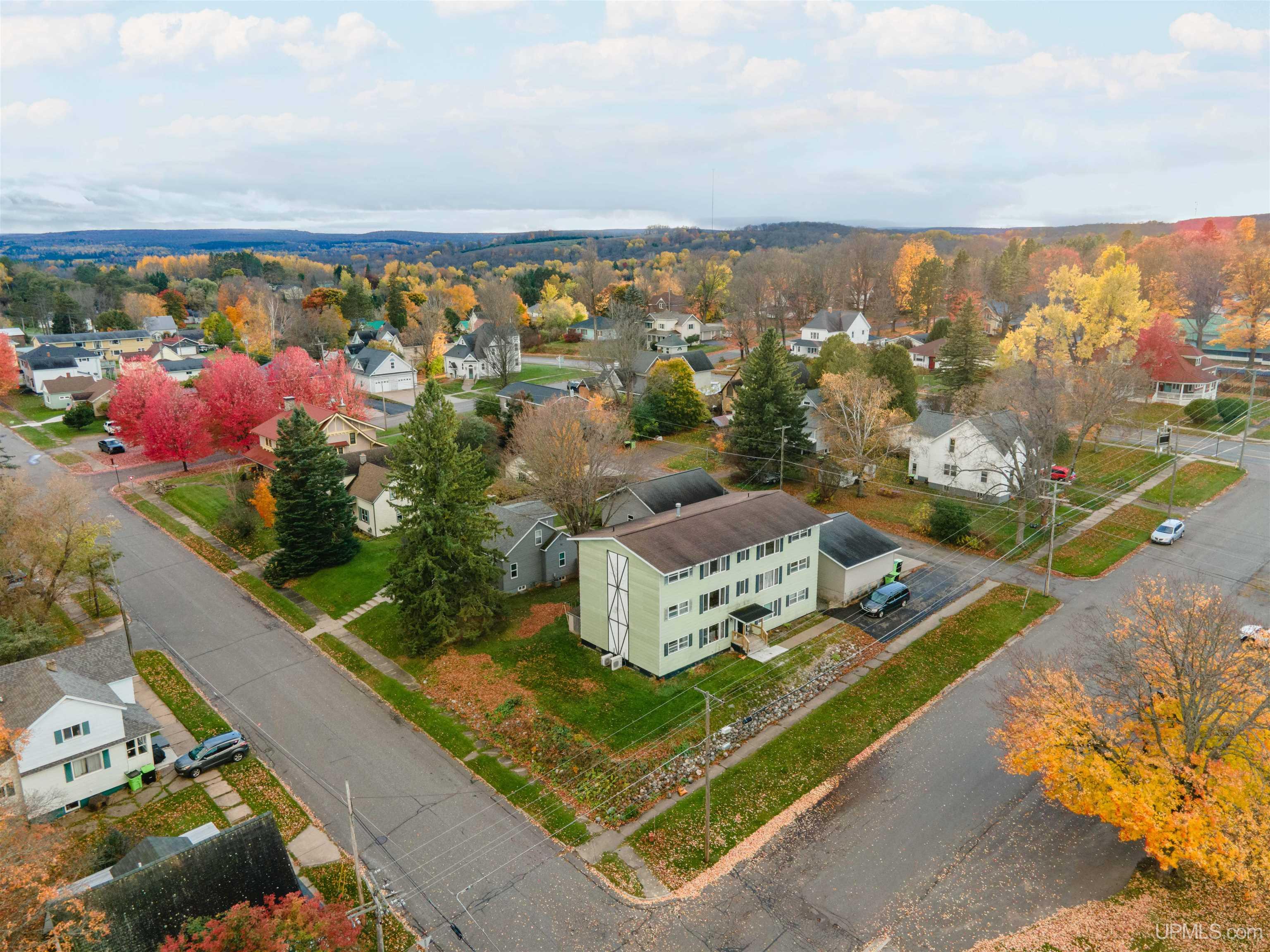 Homes for sale in Crystal Falls, MI | 401 Marquette Ave, Crystal Falls, MI 49920 | MLS# 50192891