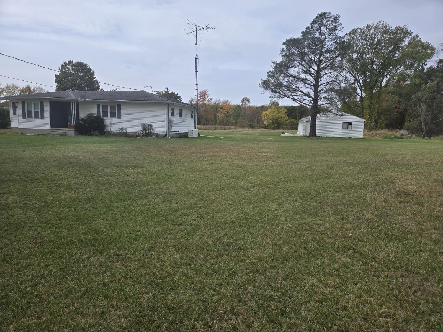 Homes for sale in Holly, MI | 14134 N Holly Rd, Holly, MI 48442 | MLS# 50192912