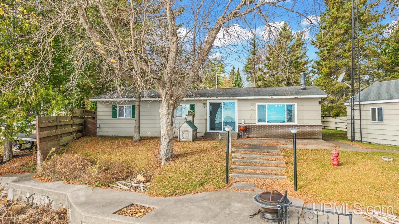 Homes for sale in Bark River, MI | 1070 State Hwy M35 Hwy, Bark River, MI 49807 | MLS# 50192948