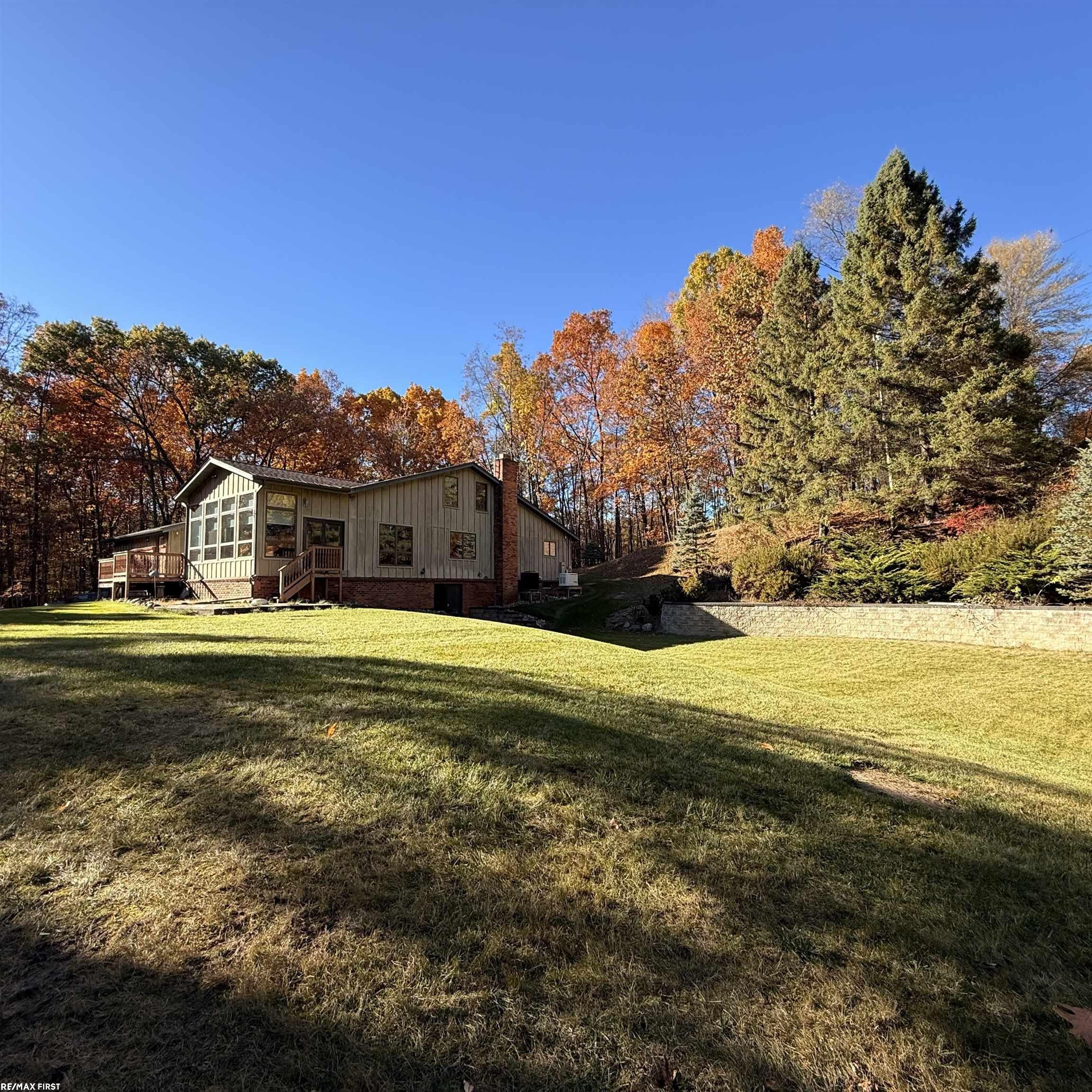 Homes for sale in Oxford, MI | 1185 Barr Rd, Oxford, MI 48370 | MLS# 50193060