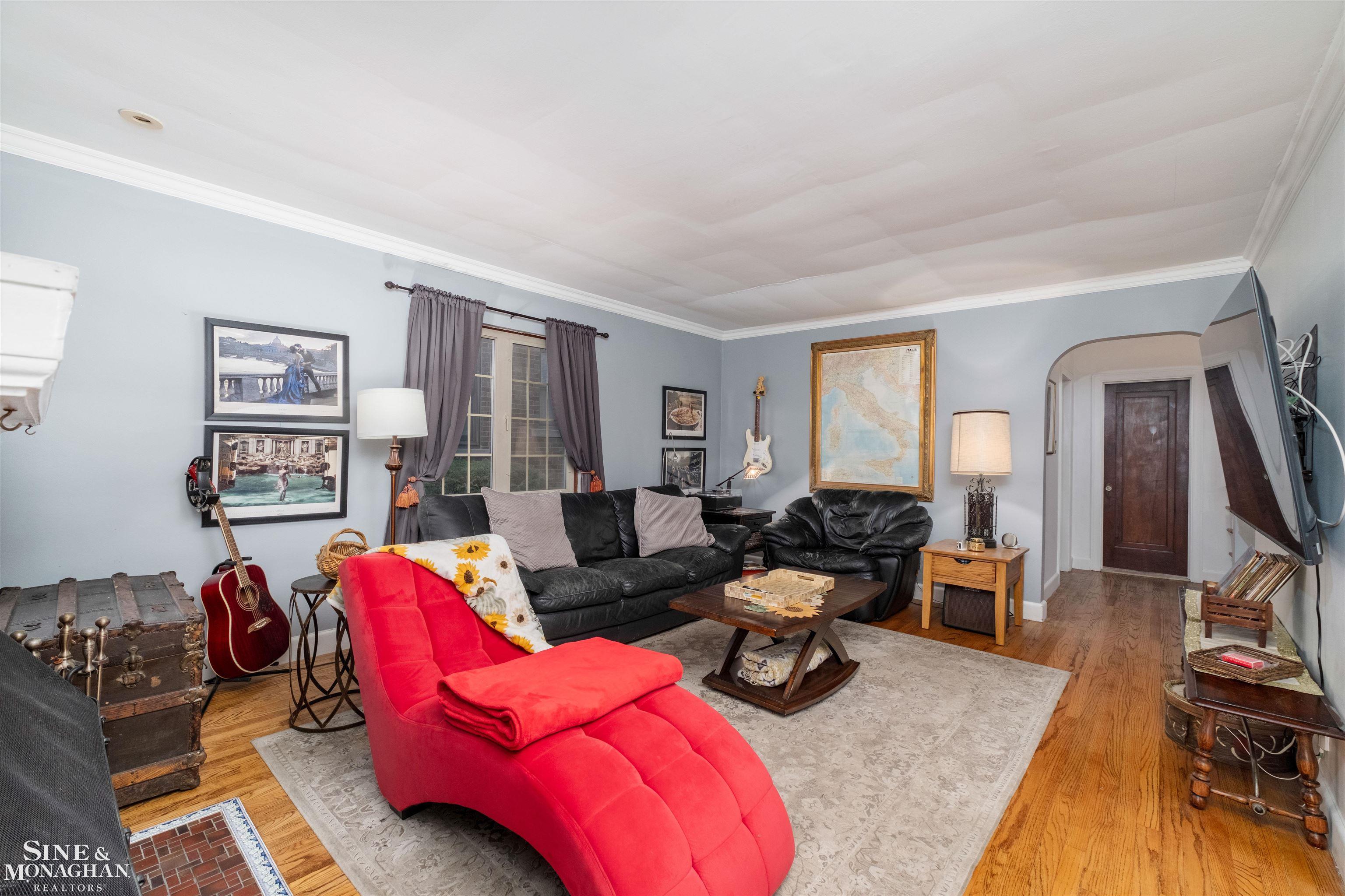 Homes for sale in Grosse Pointe Farms, MI | 441 Manor St, Grosse Pointe Farms, MI 48236 | MLS# 50193091