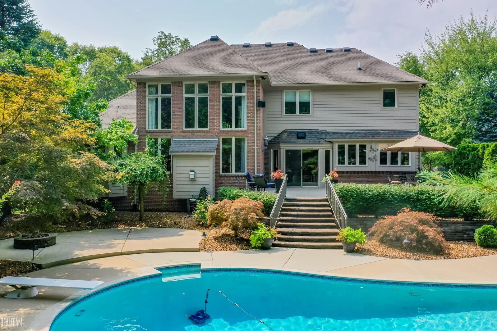 Homes for sale in Shelby Twp, MI | 54344 Sweetwood Dr, Shelby Twp, MI 48315 | MLS# 50193131