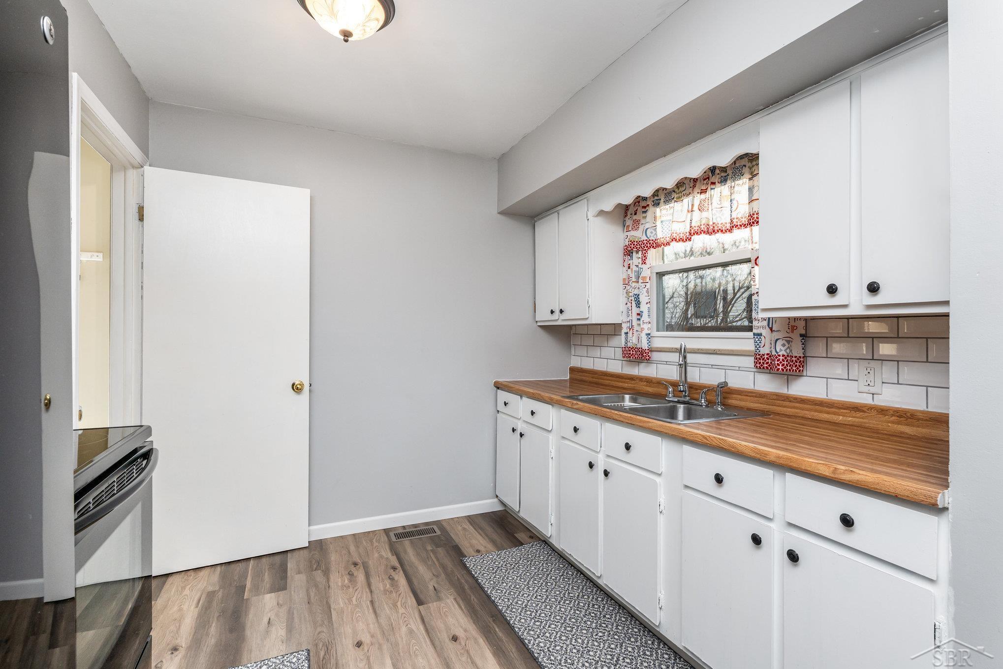 Homes for sale in Clio, MI | 105 Washington St, Clio, MI 48420 | MLS# 50193178