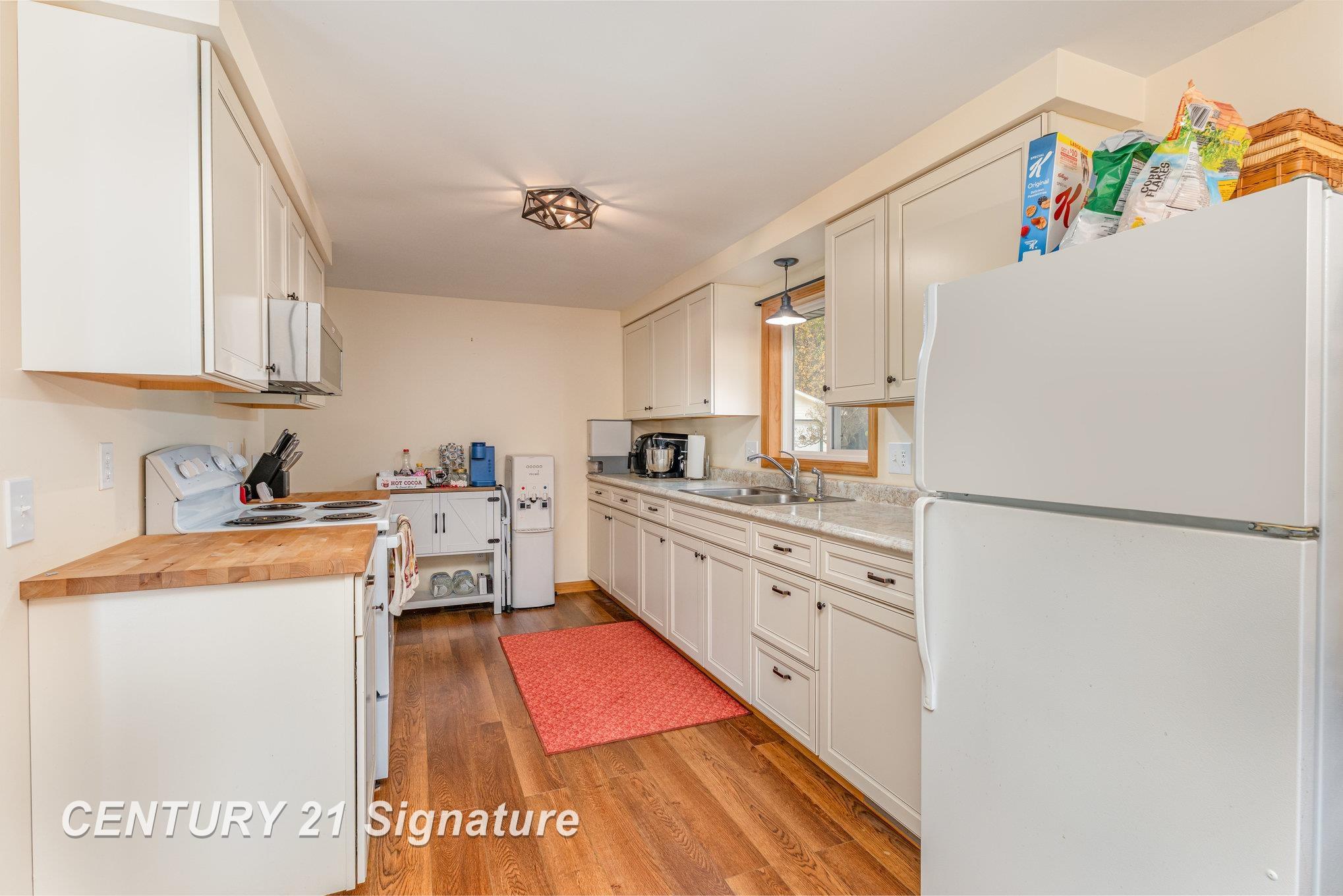 Homes for sale in Coleman, MI | 400 W Railway St, Coleman, MI 48618 | MLS# 50193212