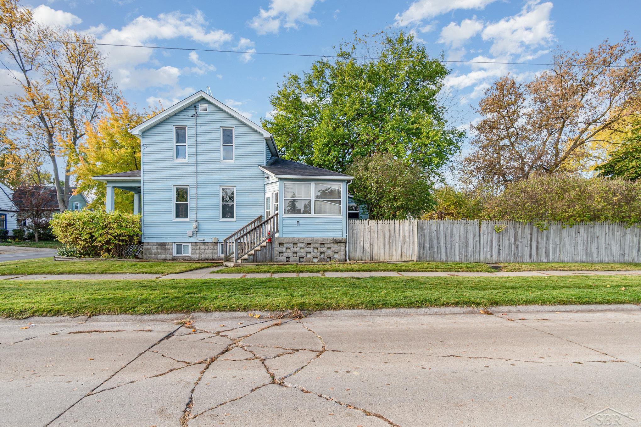 Homes for sale in Saginaw, MI | 703 S Mason St, Saginaw, MI 48602 | MLS# 50193253