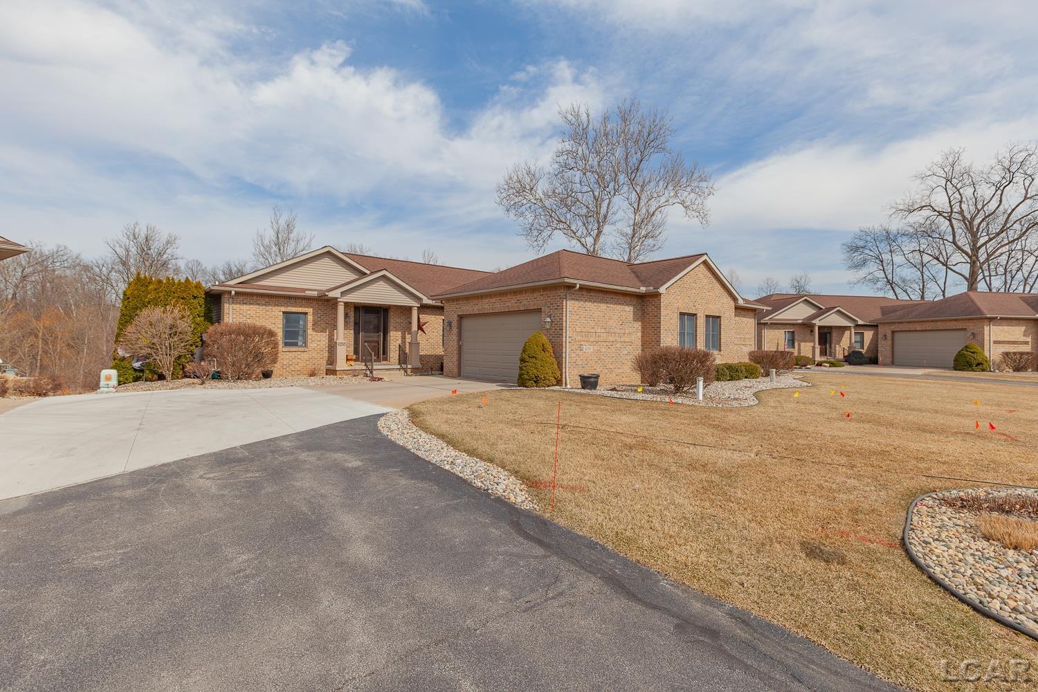 Homes for sale in Adrian, MI | 4250 Evergreen Rd, Adrian, MI 49221 | MLS# 50193256