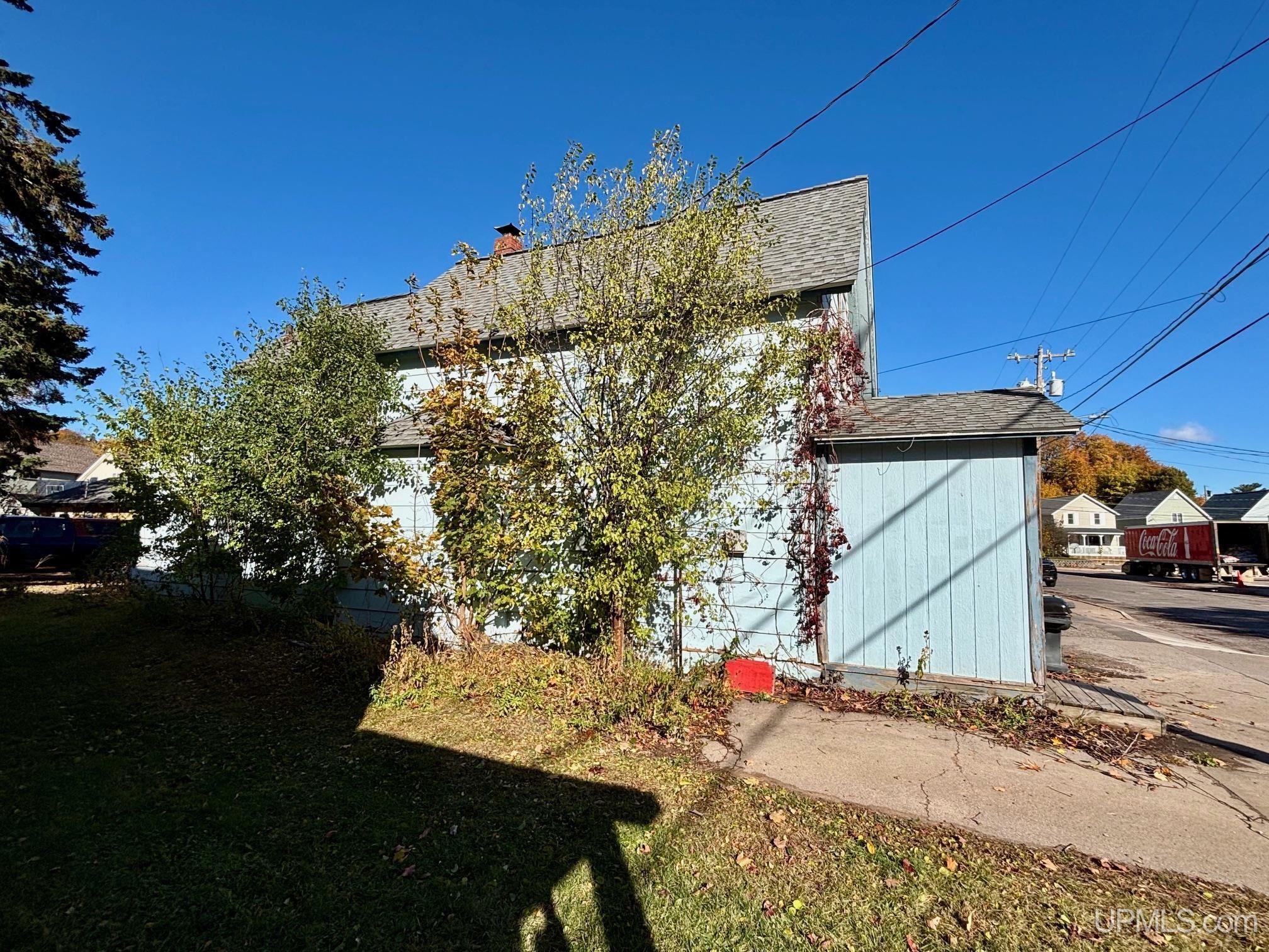 Homes for sale in Marquette, MI | 1212 Division St, Marquette, MI 49855 | MLS# 50193315