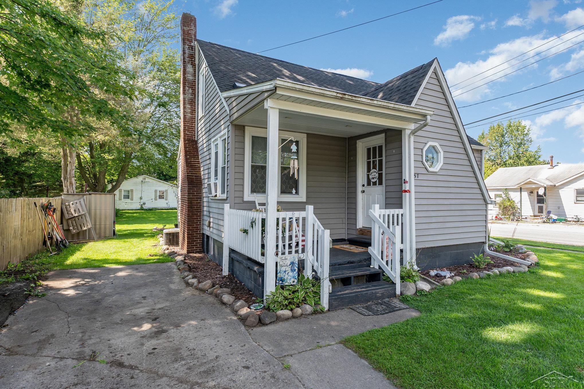 Homes for sale in Montrose, MI | 157 N Genesee St, Montrose, MI 48457 | MLS# 50193384