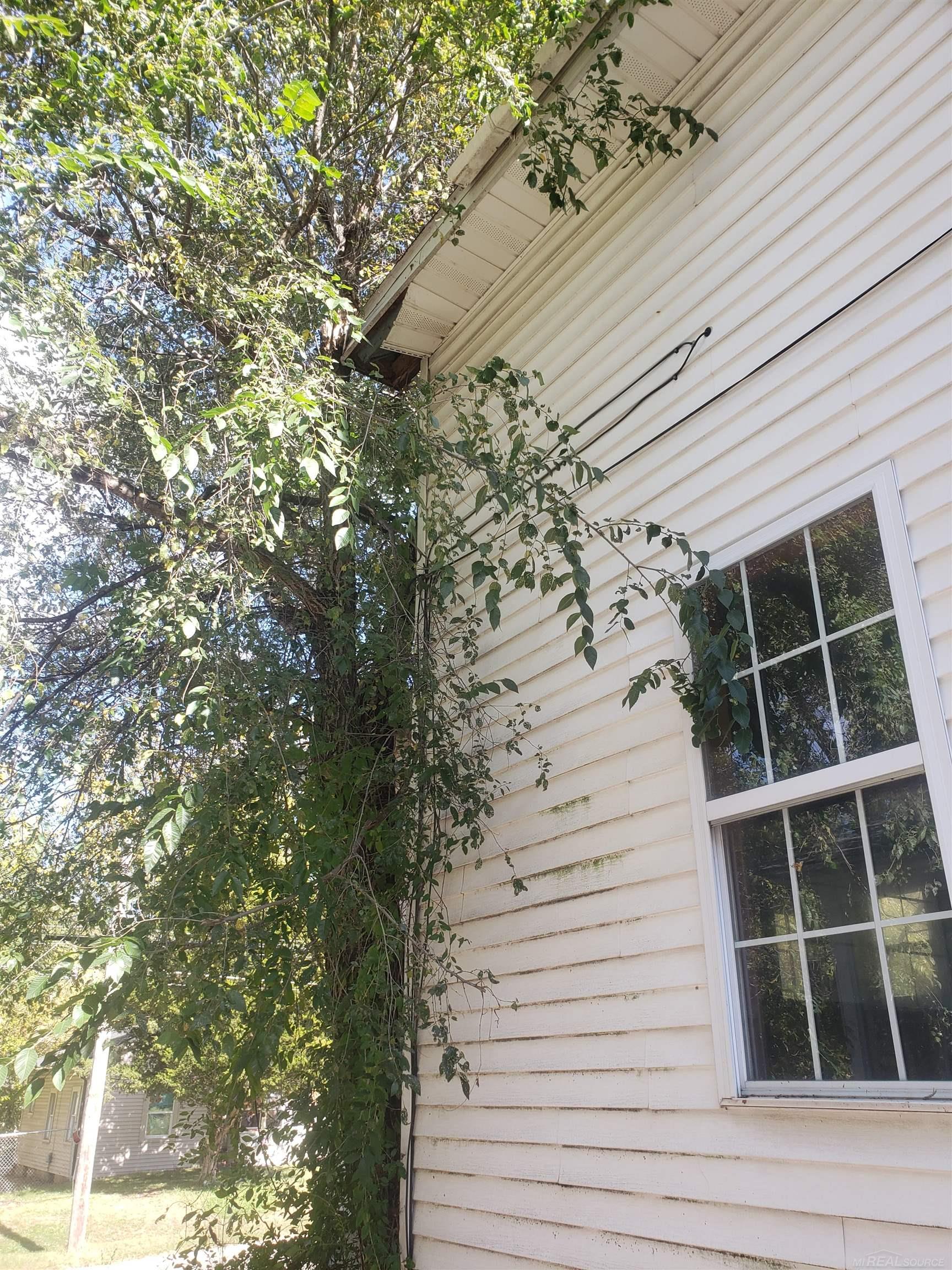 Homes for sale in Jackson, MI | 2603 E Ganson St, Jackson, MI 49202 | MLS# 50193397