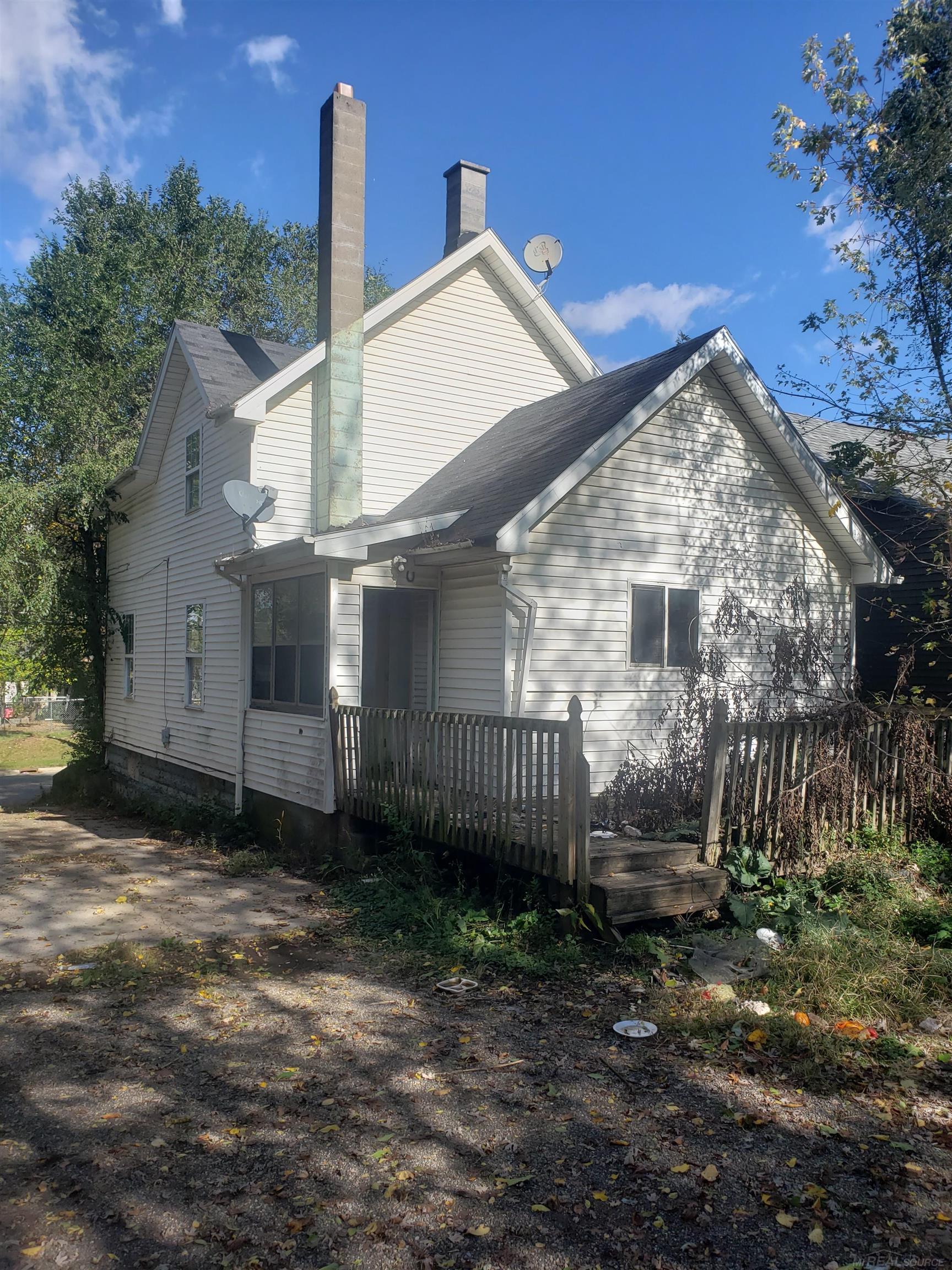 Homes for sale in Jackson, MI | 2603 E Ganson St, Jackson, MI 49202 | MLS# 50193397