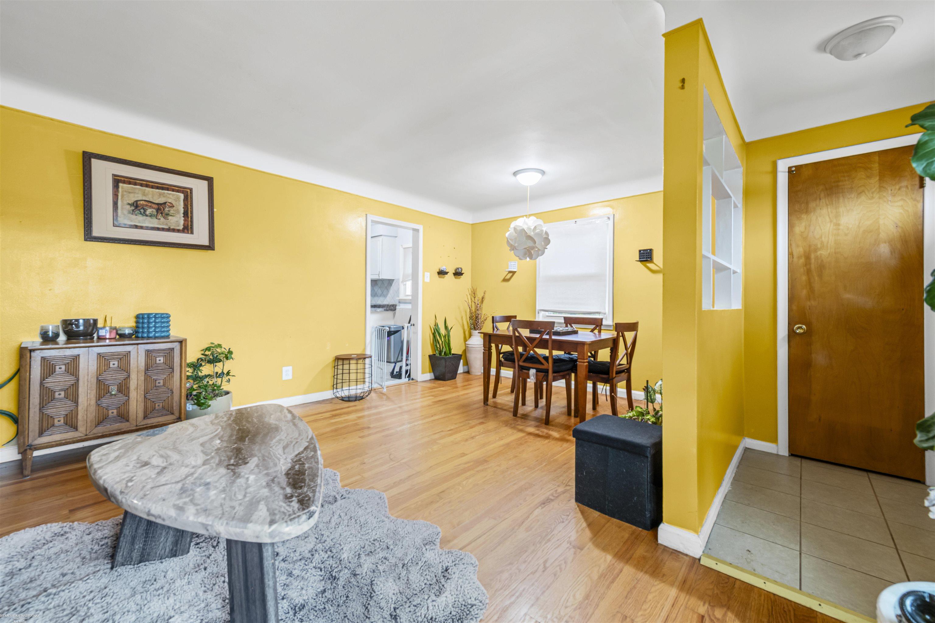 Homes for sale in Eastpointe, MI | 19105 Ash Ave, Eastpointe, MI 48021 | MLS# 50193427