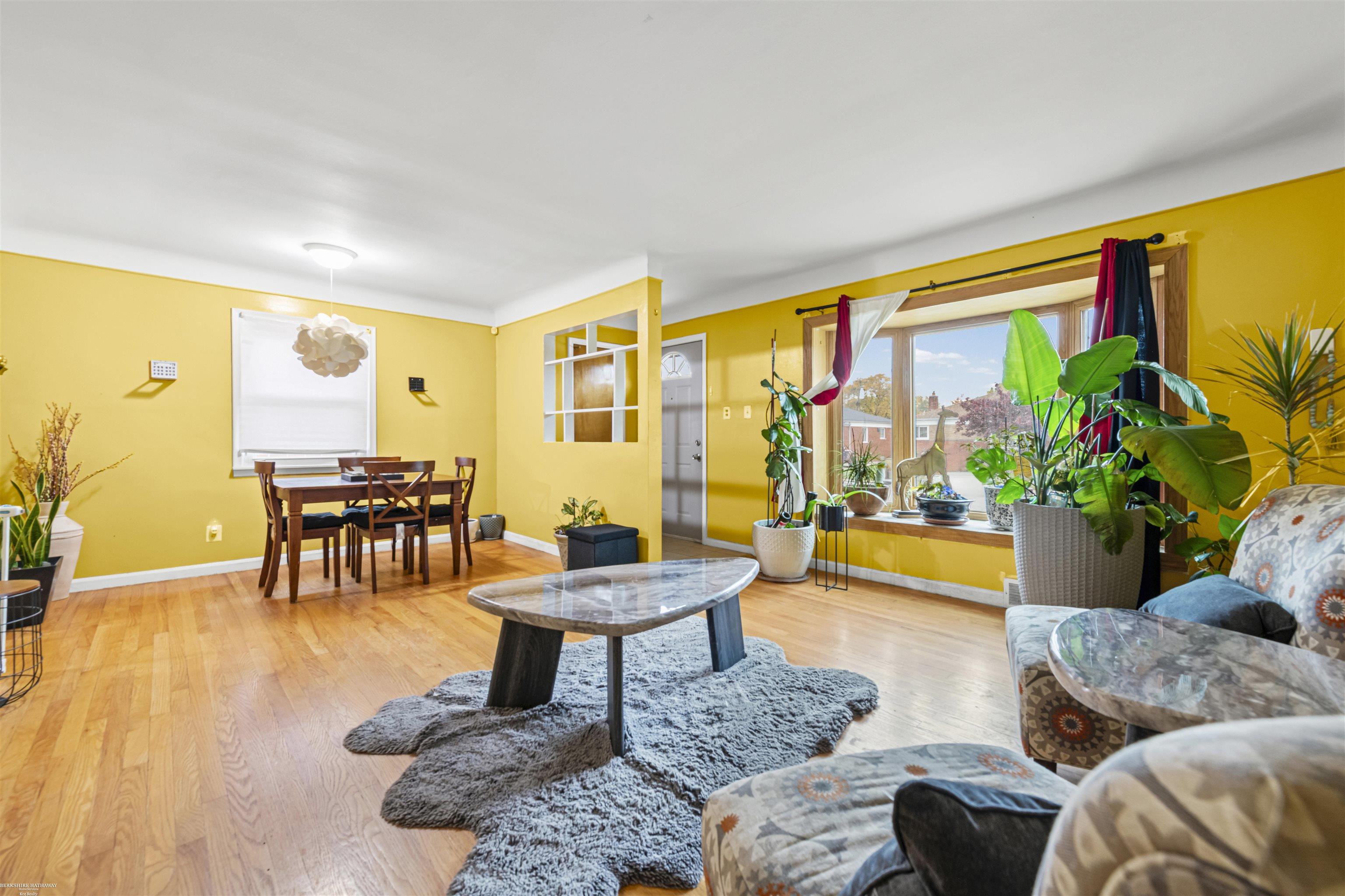 Homes for sale in Eastpointe, MI | 19105 Ash Ave, Eastpointe, MI 48021 | MLS# 50193427