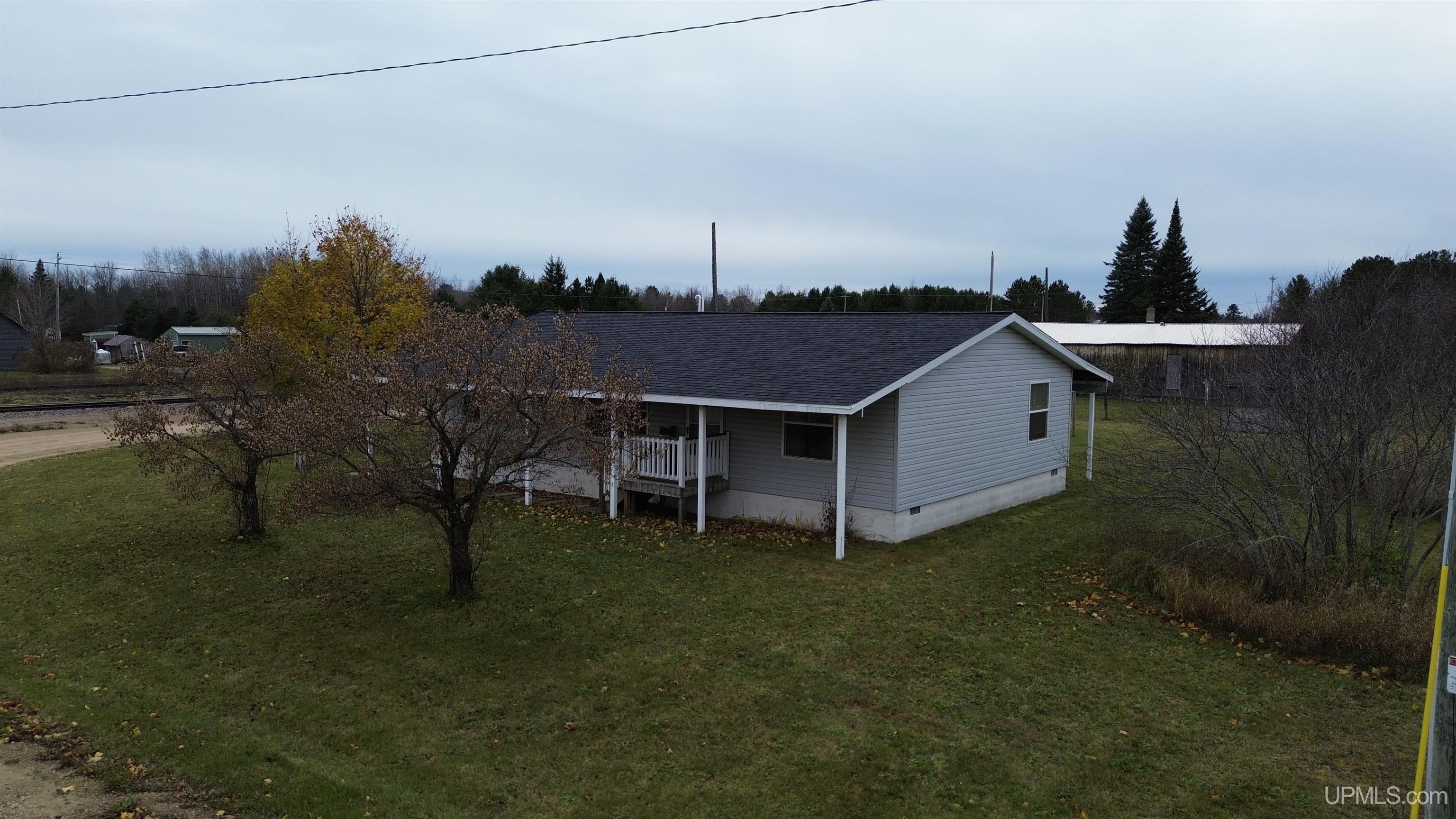 Homes for sale in Shingleton, MI | 12534 Railroad St, Shingleton, MI 49884 | MLS# 50193484