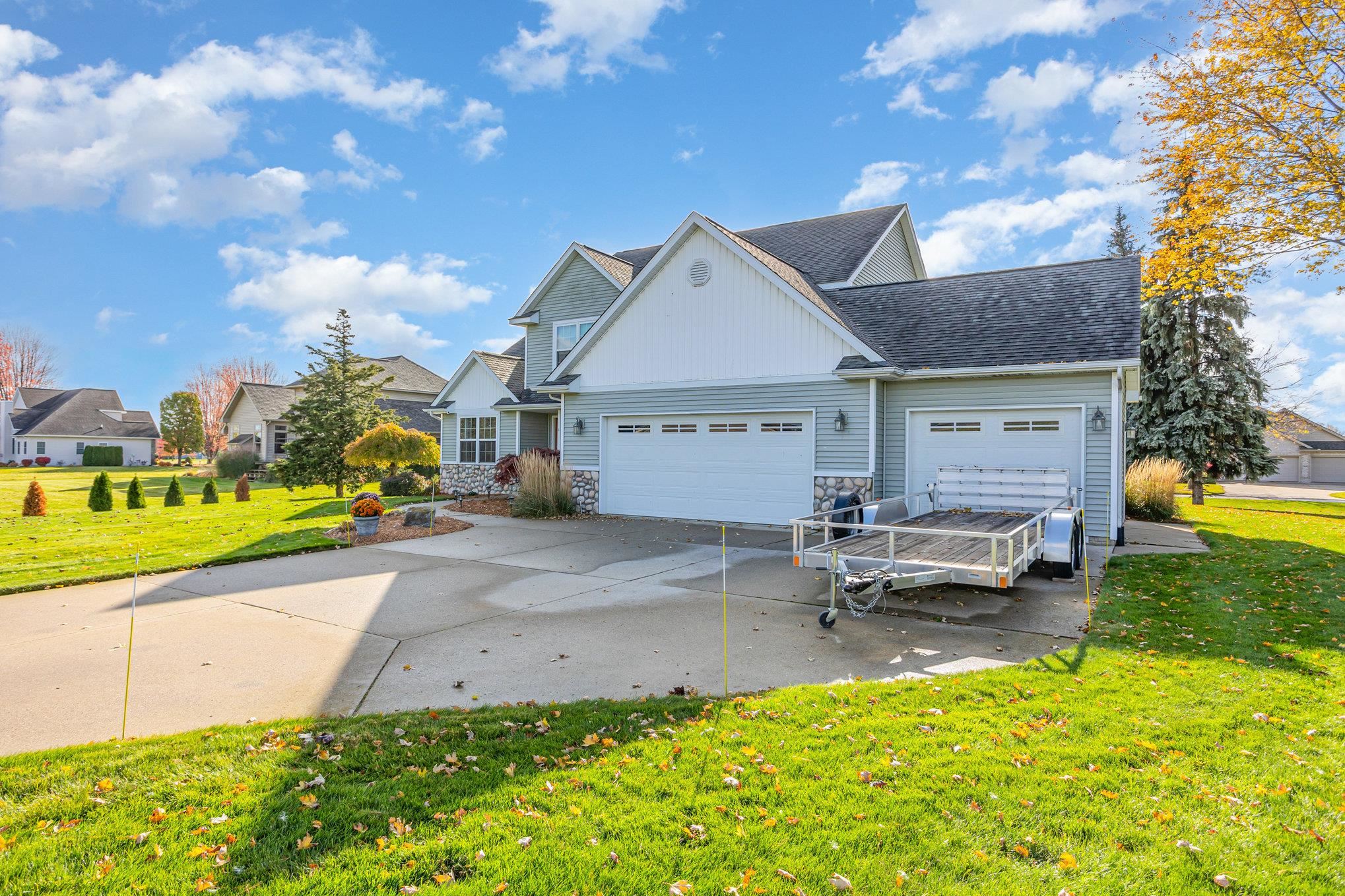 Homes for sale in Bay City, MI | 2364 E Hotchkiss Rd, Bay City, MI 48706 | MLS# 50193494