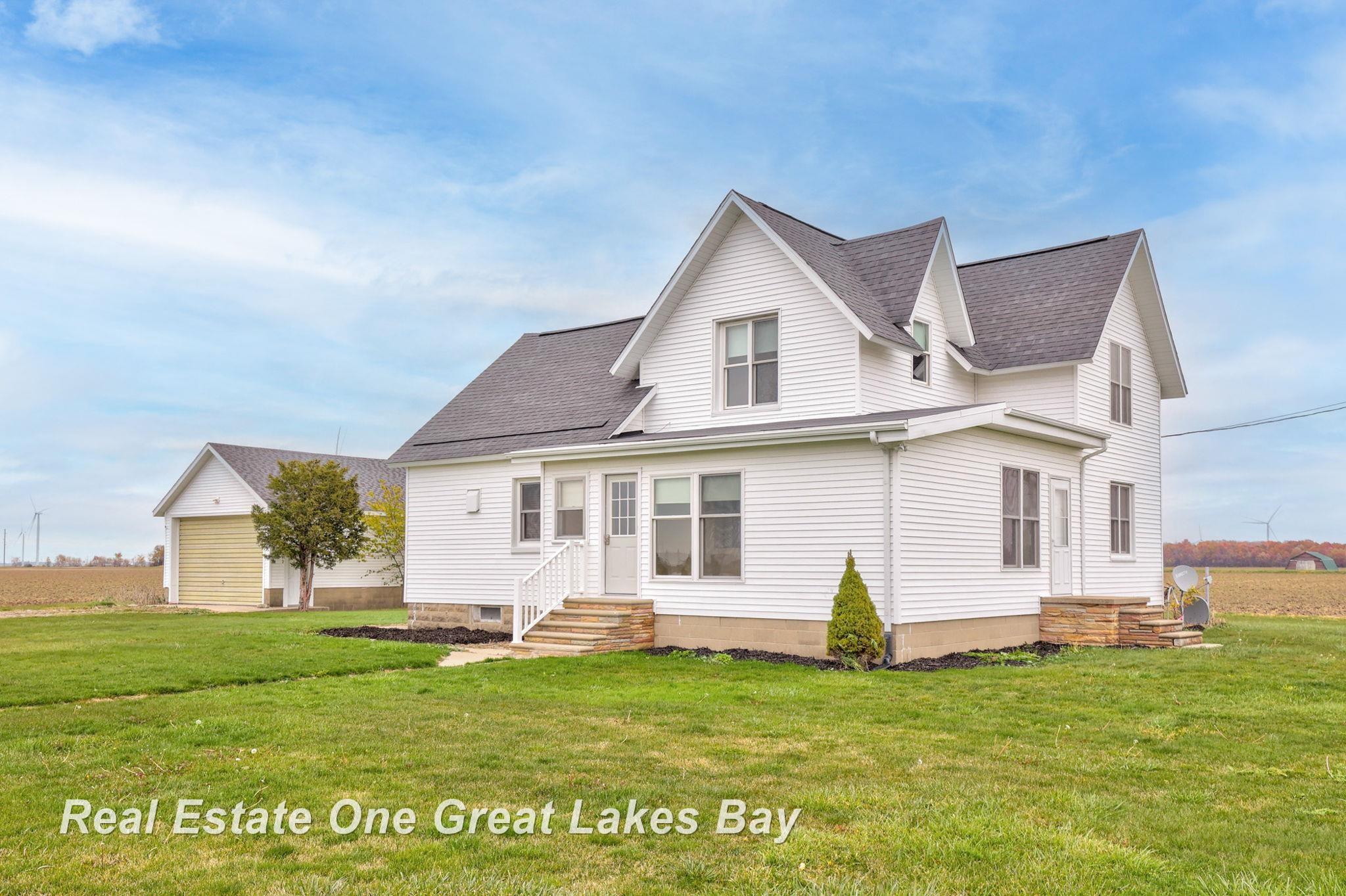 Homes for sale in Akron, MI | 4060 Dickerson Rd, Akron, MI 48701 | MLS# 50193714