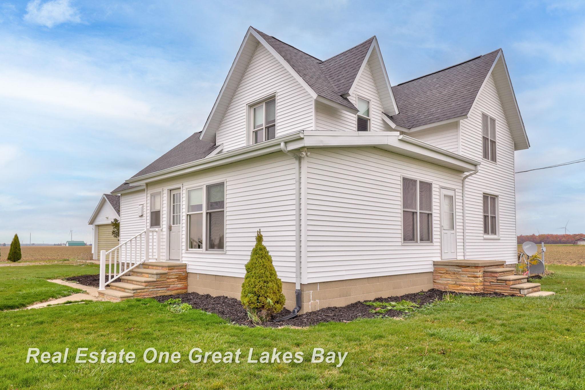 Homes for sale in Akron, MI | 4060 Dickerson Rd, Akron, MI 48701 | MLS# 50193714