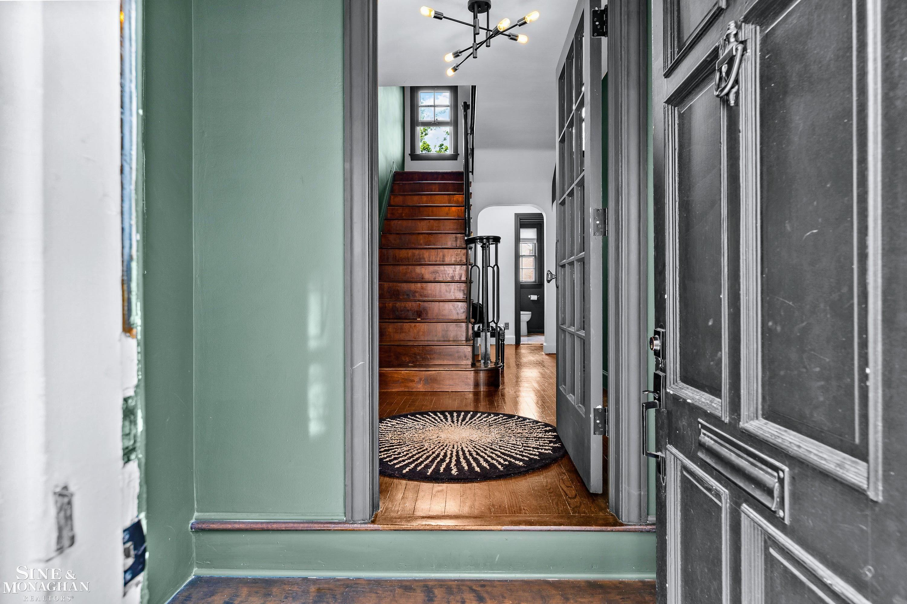 Homes for sale in Grosse Pointe Farms, MI | 276 Lewiston Rd, Grosse Pointe Farms, MI 48236 | MLS# 50193728