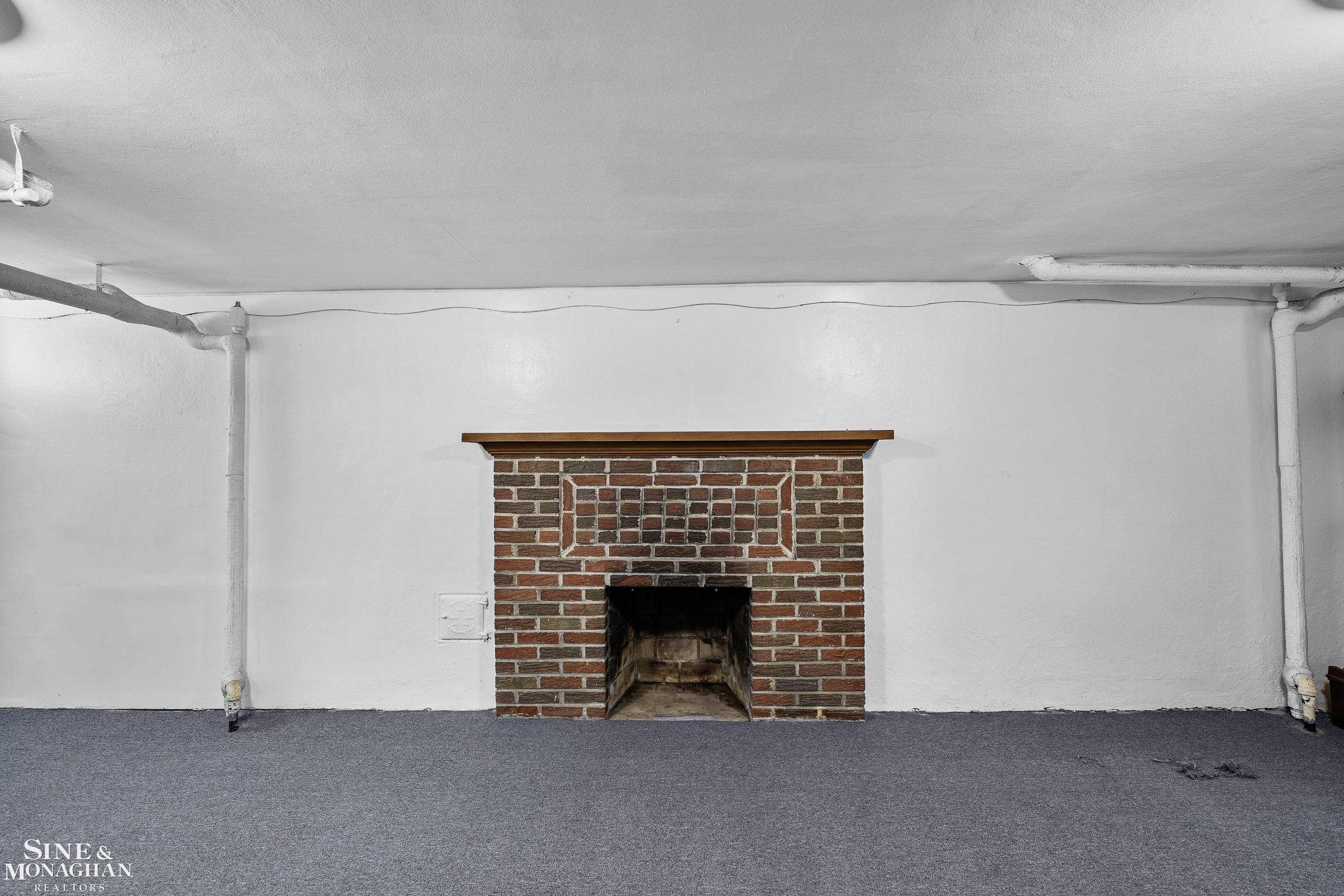 Homes for sale in Grosse Pointe Farms, MI | 276 Lewiston Rd, Grosse Pointe Farms, MI 48236 | MLS# 50193728