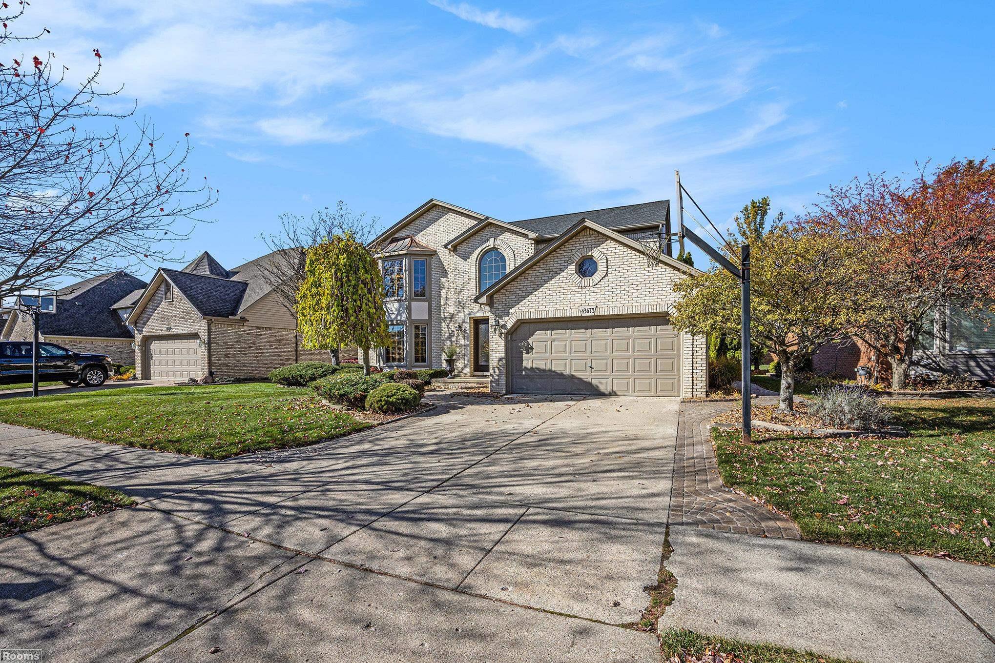 Homes for sale in Clinton Township, MI | 43673 Welland Dr Dr, Clinton Township, MI 48038 | MLS# 50193738