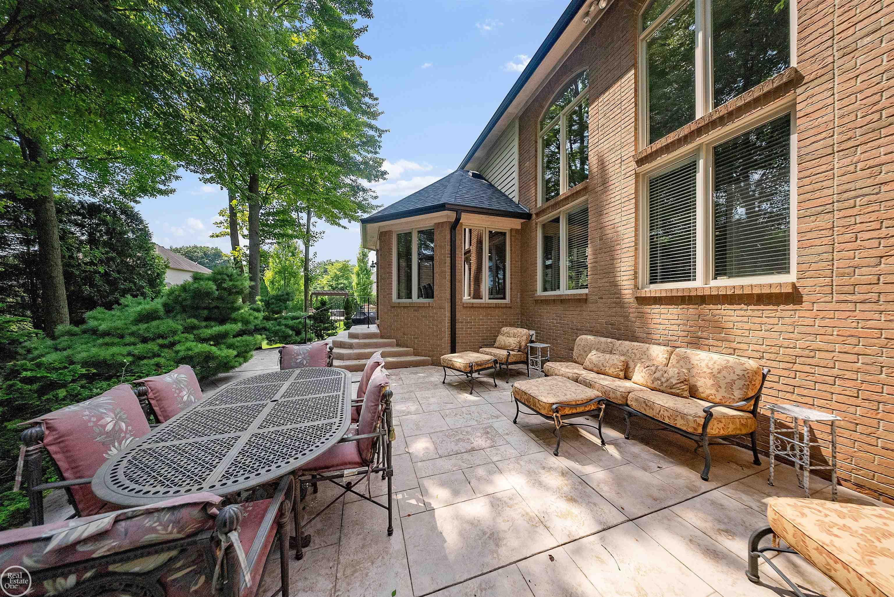 Homes for sale in Shelby Twp, MI | 13046 Partridge Run Dr, Shelby Twp, MI 48315 | MLS# 50193888