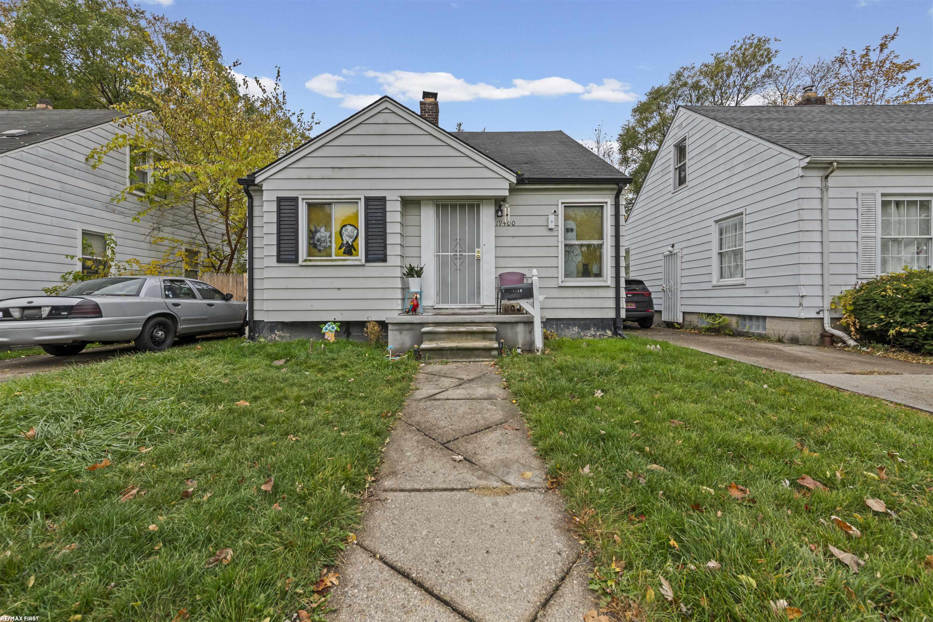 Homes for sale in Harper Woods, MI | 19400 Kingsville St, Harper Woods, MI 48225 | MLS# 50193975