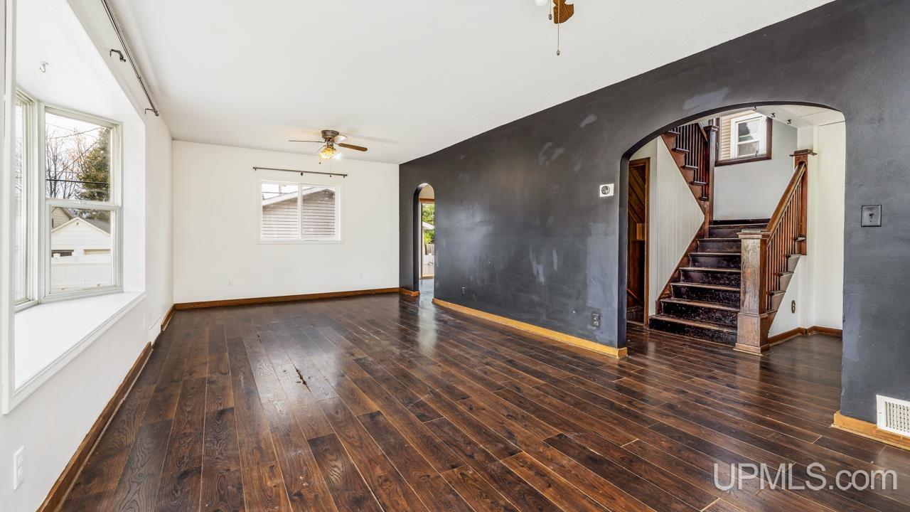 Homes for sale in Kingsford, MI | 529 Harding Ave, Kingsford, MI 49802 | MLS# 50193981