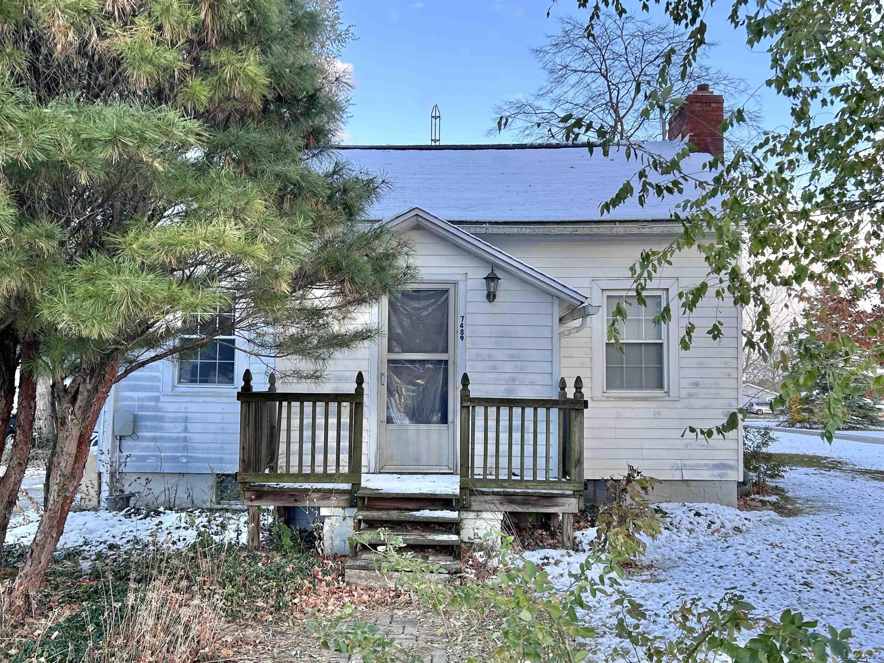 Homes for sale in Adrian, MI | 7489 Jefferson St, Adrian, MI 49221 | MLS# 50193983