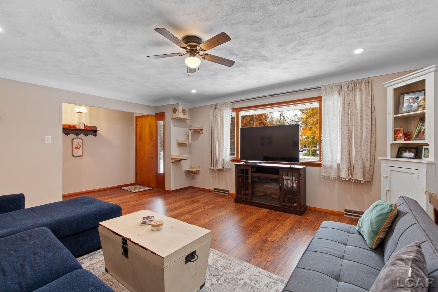 Homes for sale in Blissfield, MI | 108 River Dr, Blissfield, MI 49228 | MLS# 50193993