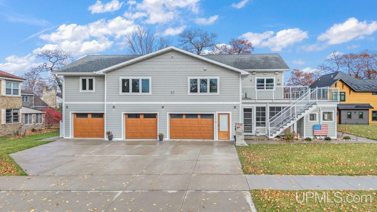 Homes for sale in Escanaba, MI | 430 Lake Shore Dr, Escanaba, MI 49829 | MLS# 50194037