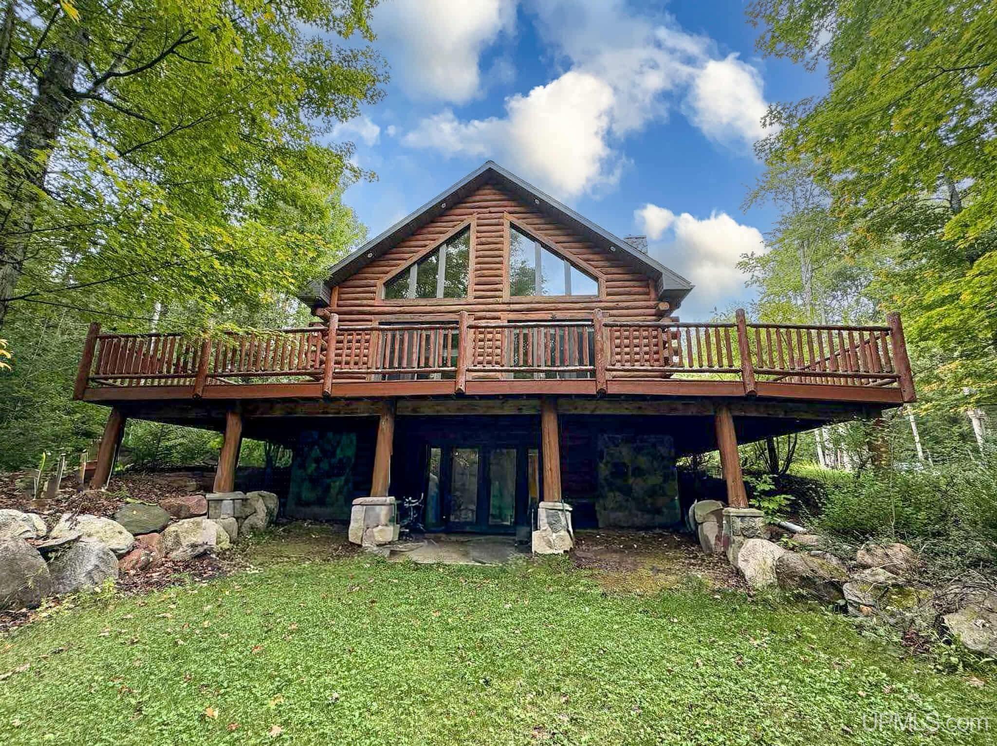 Homes for sale in Gladstone, MI | 5275 Chaison 235 Rd, Gladstone, MI 49873 | MLS# 50194100